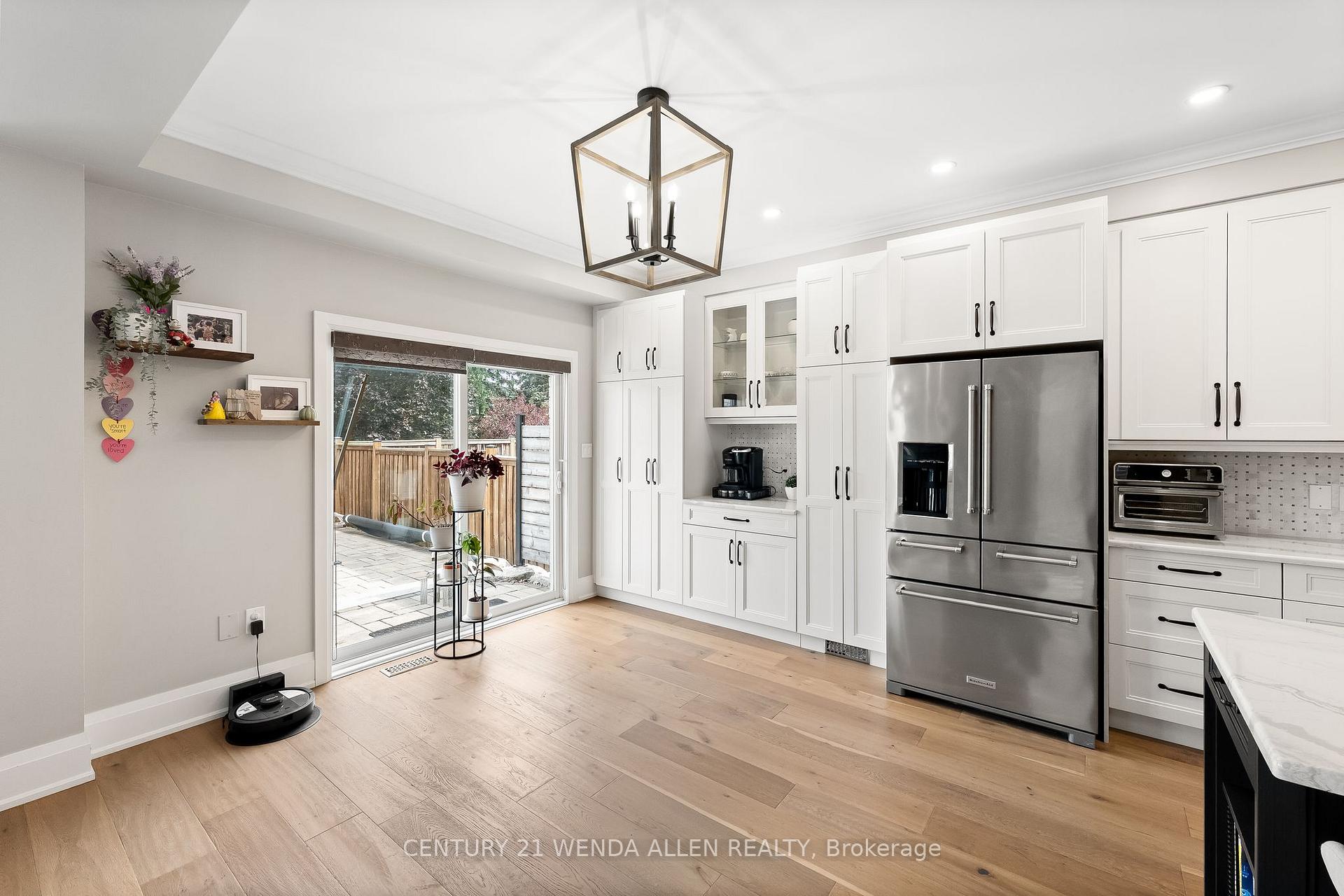 Photo 16 of 27 Page Place, Clarington, Courtice — HOMEH