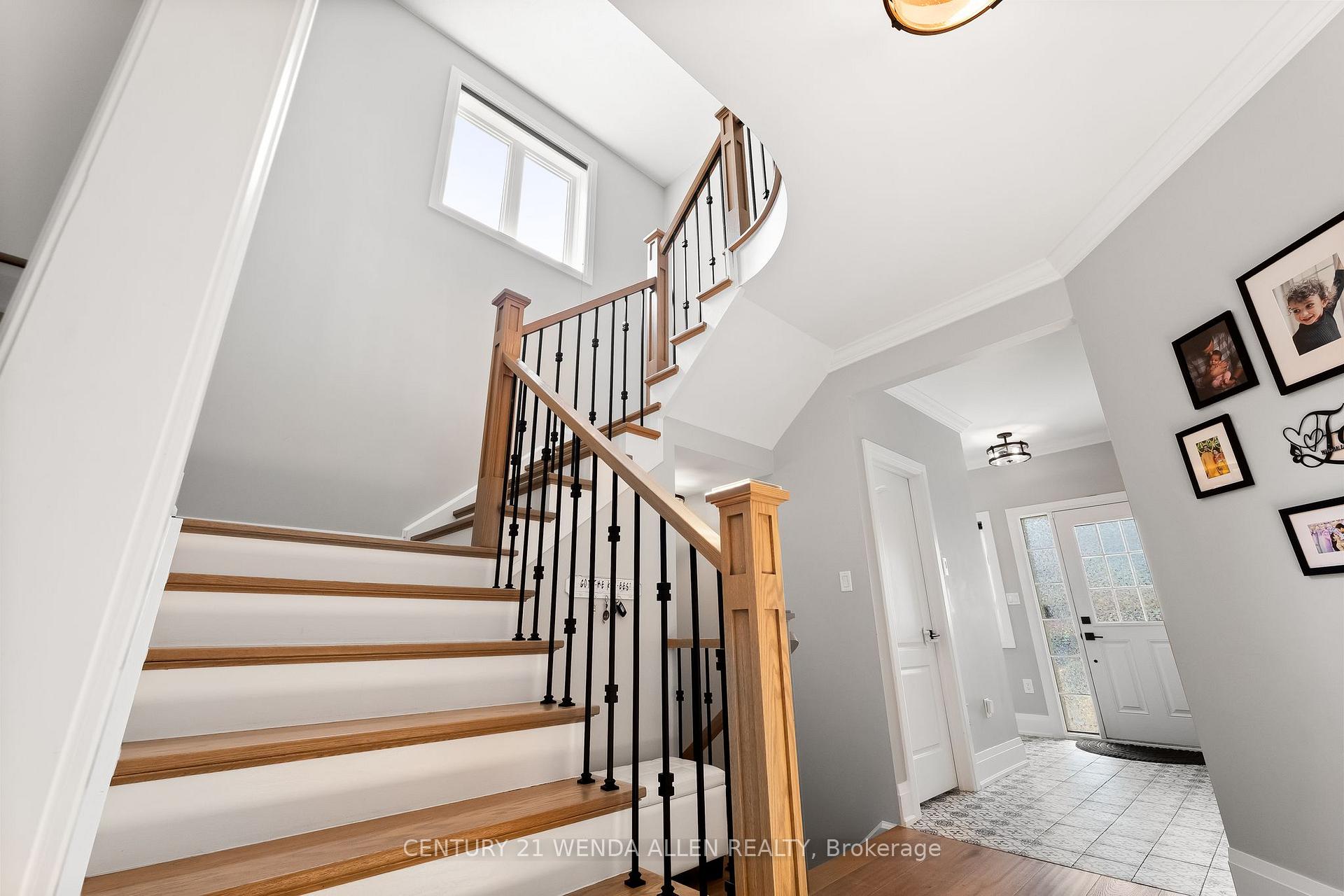 Photo 20 of 27 Page Place, Clarington, Courtice — HOMEH