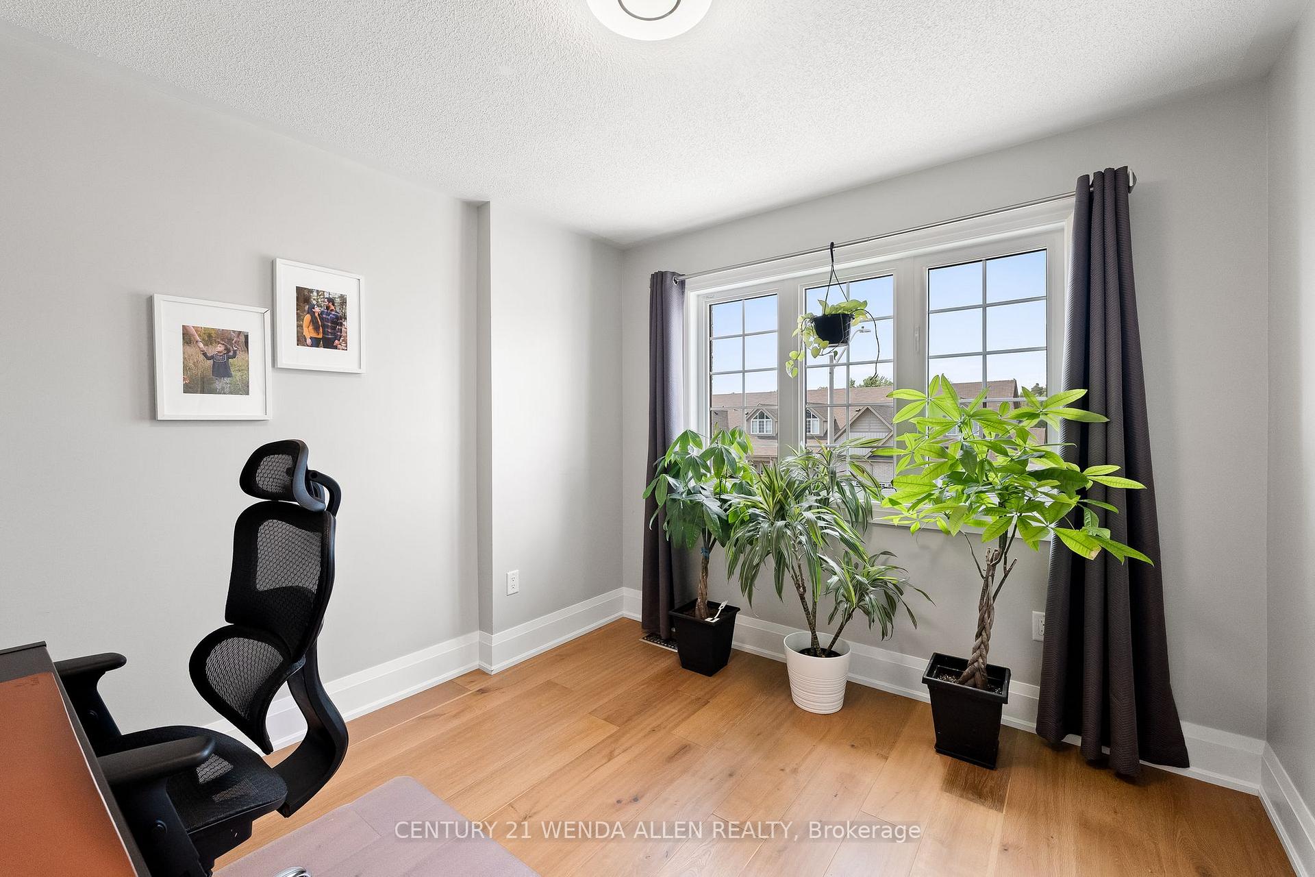 Photo 31 of 27 Page Place, Clarington, Courtice — HOMEH