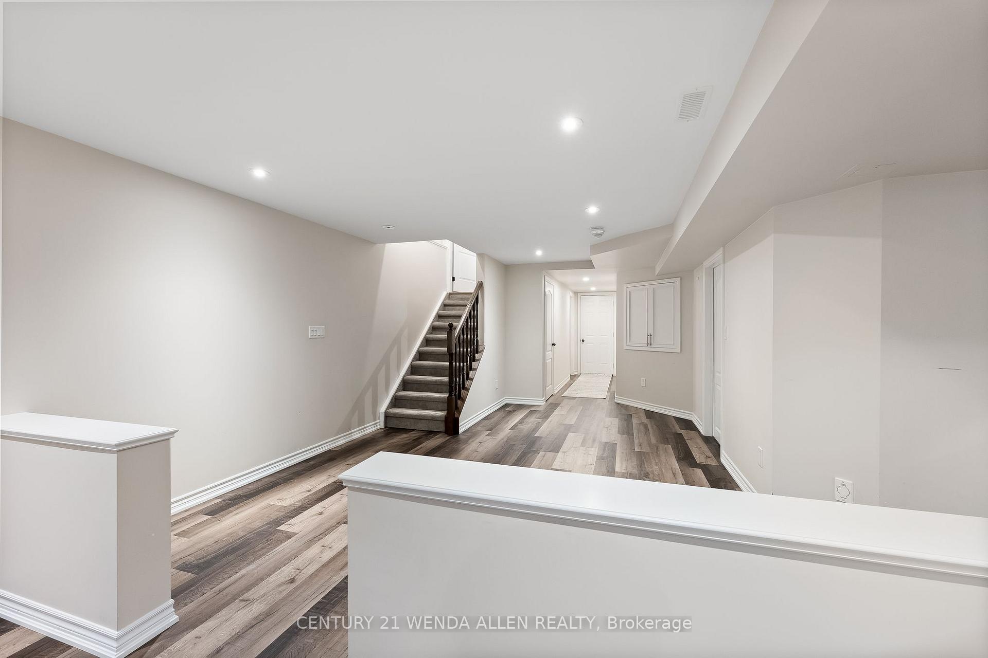 Photo 40 of 27 Page Place, Clarington, Courtice — HOMEH