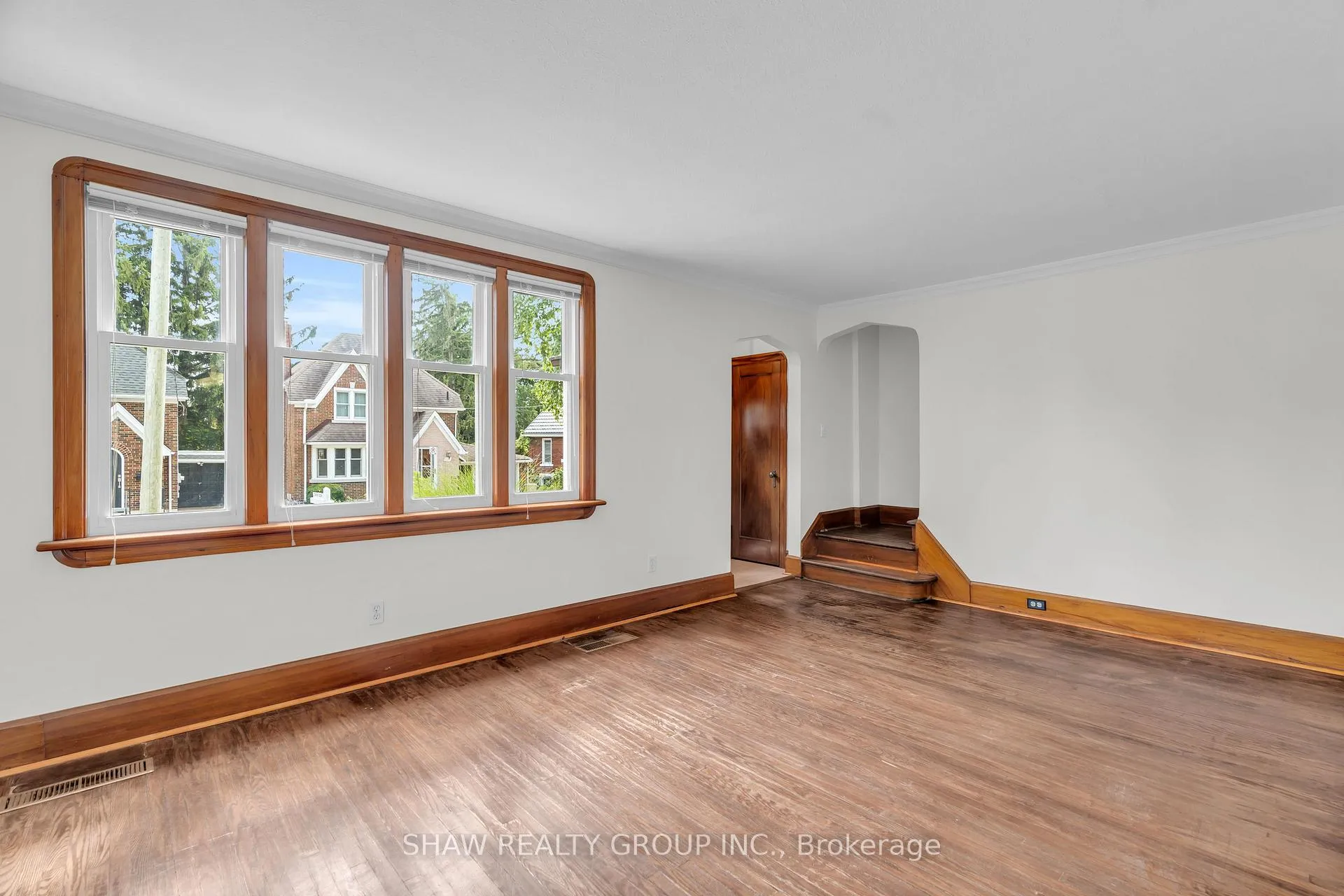 Photo 8 of 74 Dane Street, Kitchener — HOMEH
