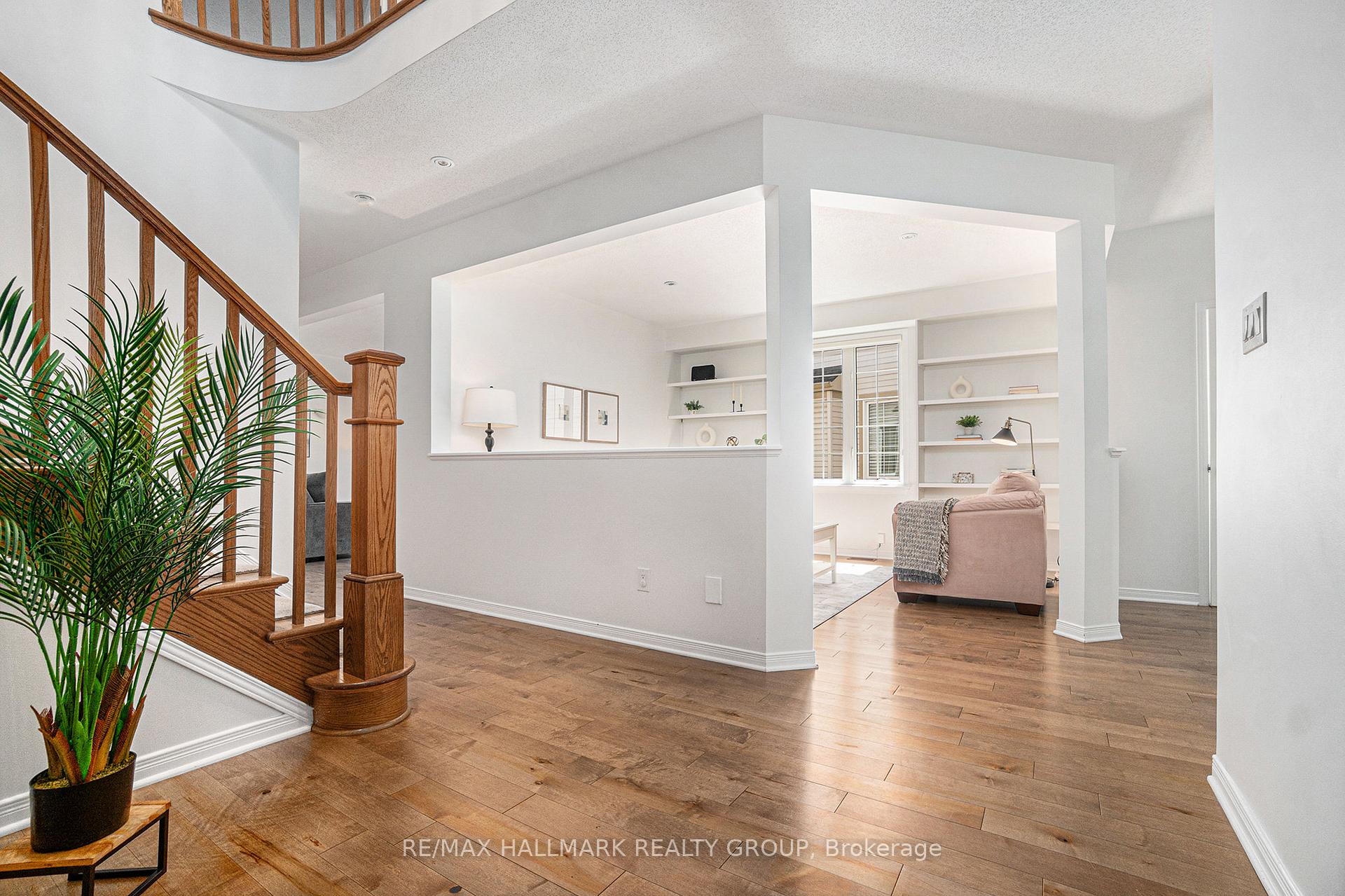 Photo 4 of 144 Culloden Crescent, Ottawa, Barrhaven - Stonebridge — HOMEH