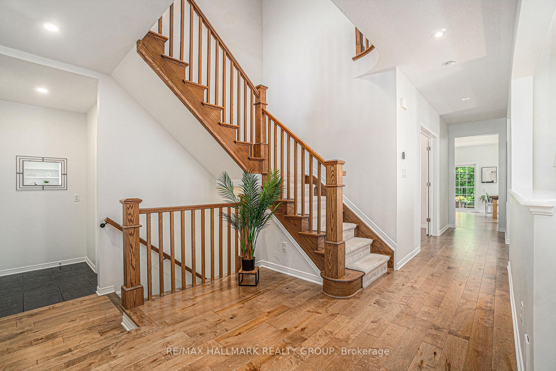 Photo 5 of 144 Culloden Crescent, Ottawa, Barrhaven - Stonebridge — HOMEH