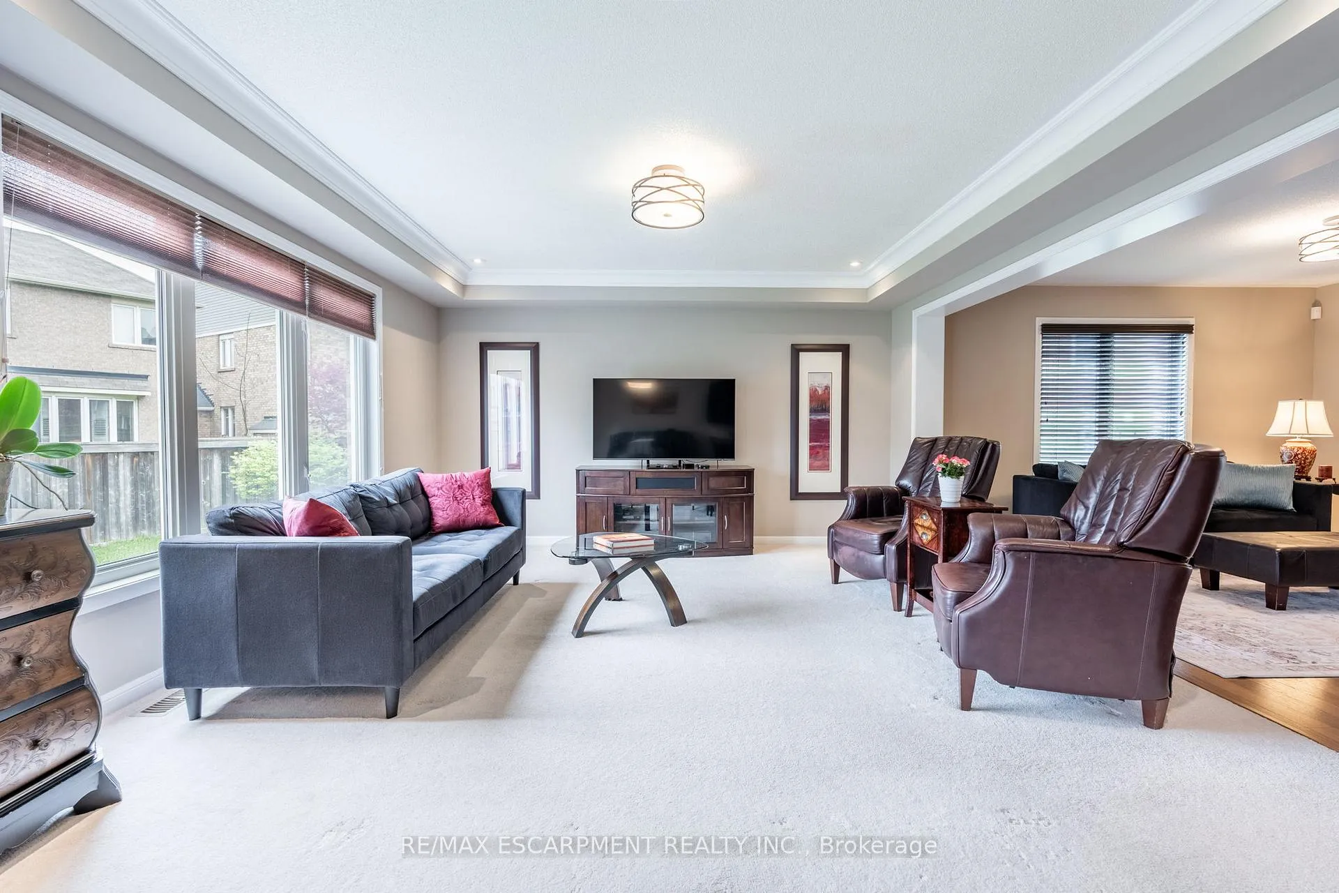 Photo 10 of 199 Emick Drive, Hamilton, Ancaster — HOMEH