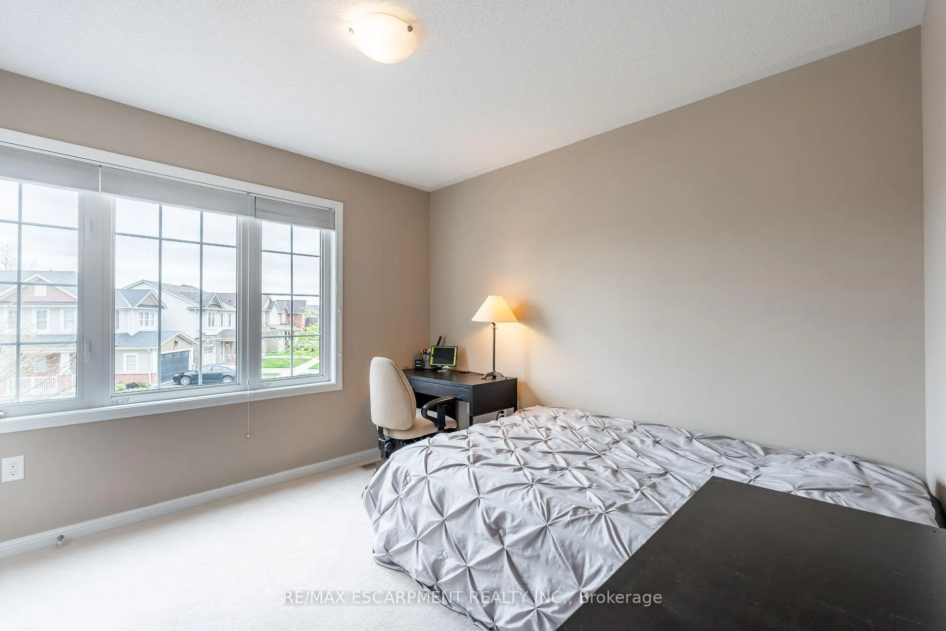Photo 26 of 199 Emick Drive, Hamilton, Ancaster — HOMEH