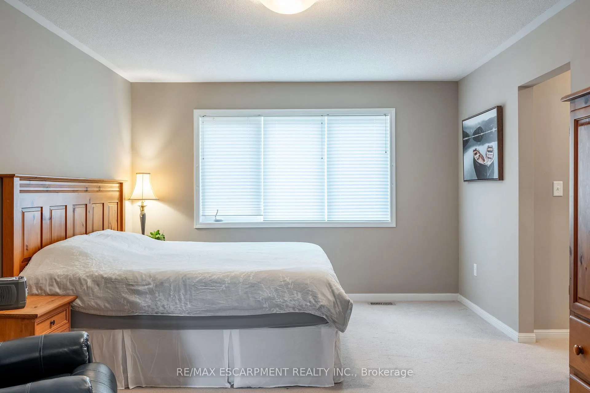 Photo 32 of 199 Emick Drive, Hamilton, Ancaster — HOMEH