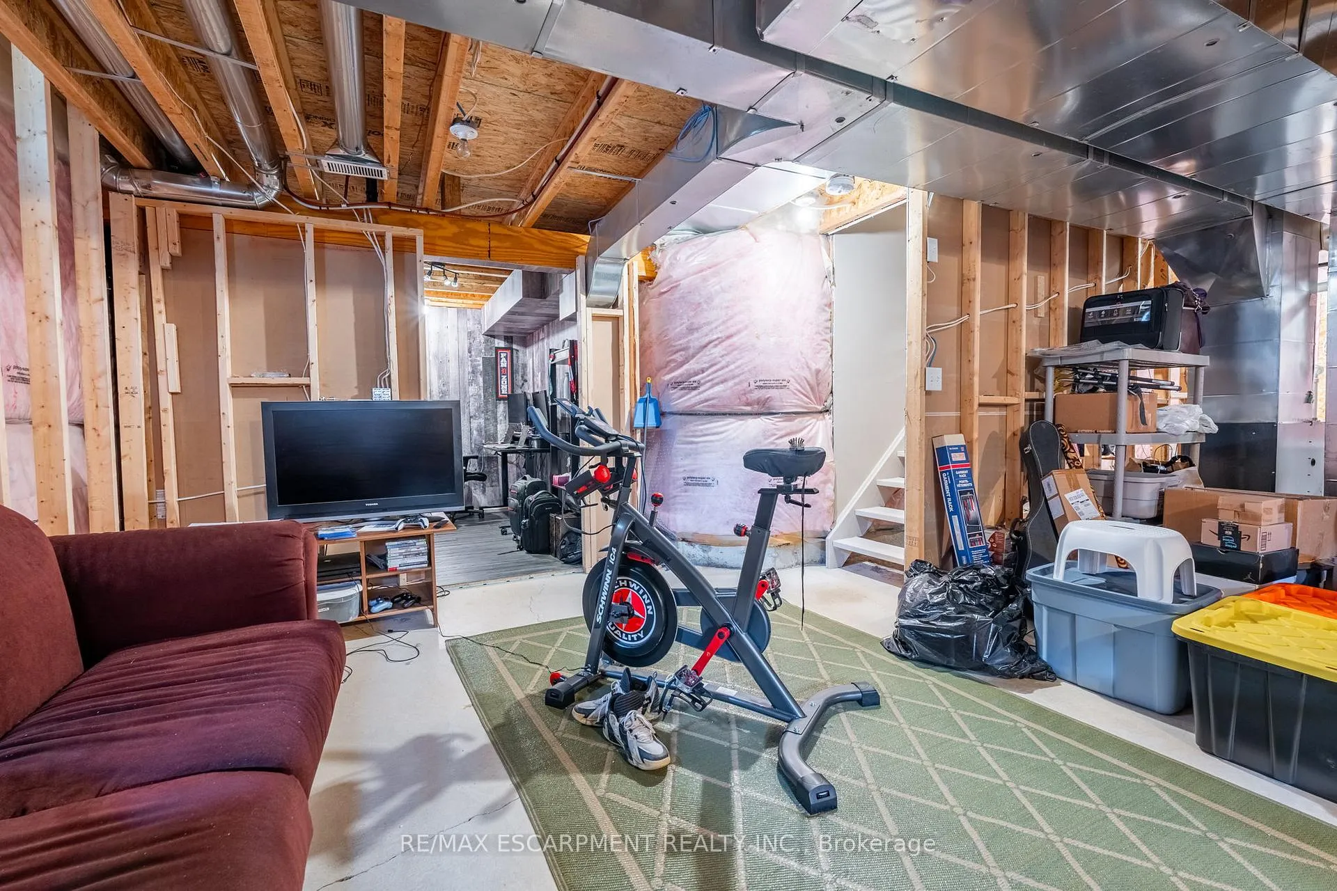Photo 39 of 199 Emick Drive, Hamilton, Ancaster — HOMEH