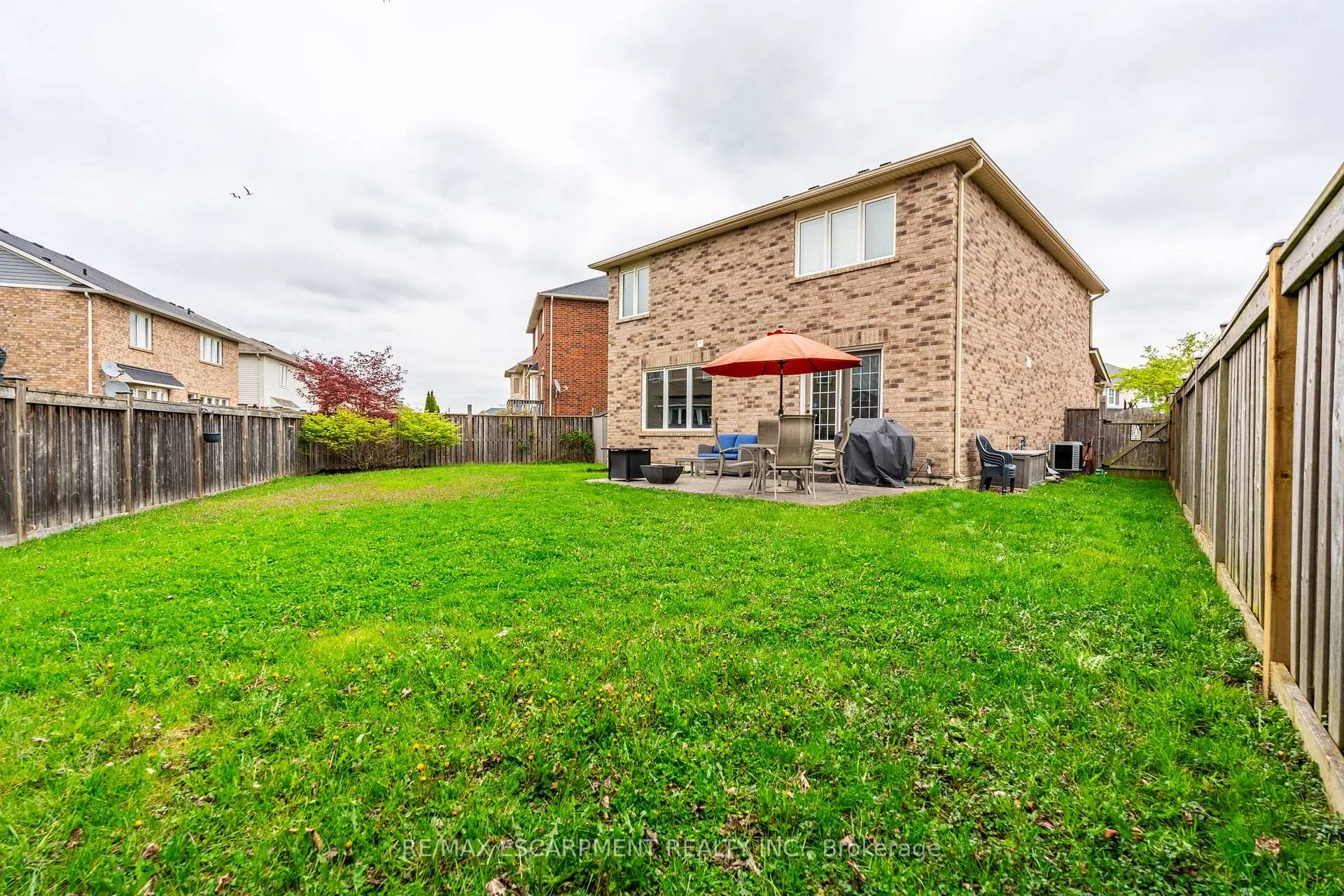 Photo 43 of 199 Emick Drive, Hamilton, Ancaster — HOMEH
