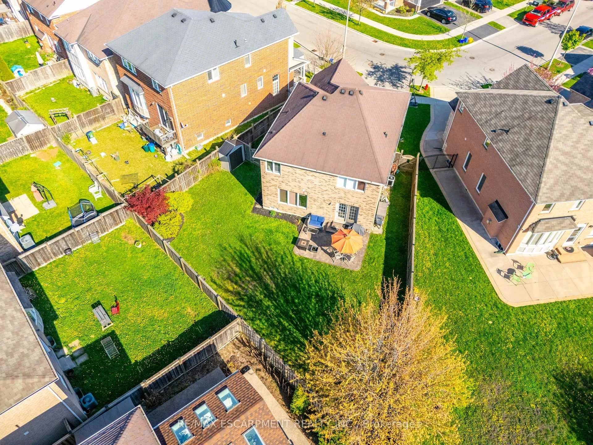 Photo 48 of 199 Emick Drive, Hamilton, Ancaster — HOMEH