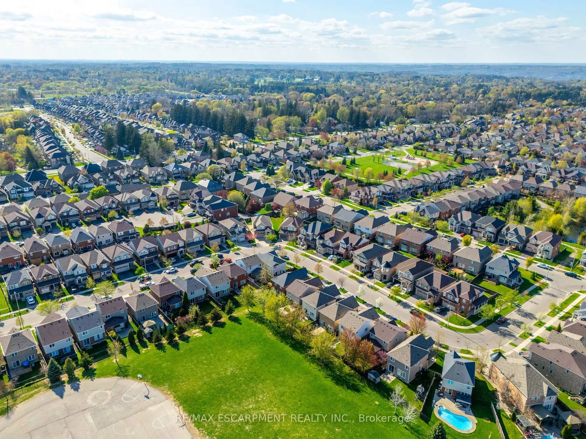Photo 49 of 199 Emick Drive, Hamilton, Ancaster — HOMEH