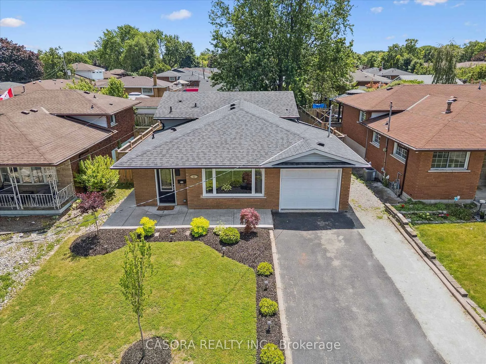 Photo 2 of 12 Anson Avenue, Hamilton, Lisgar — HOMEH