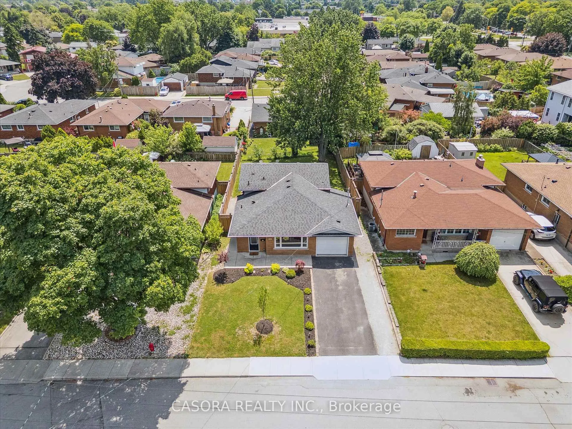 Photo 4 of 12 Anson Avenue, Hamilton, Lisgar — HOMEH