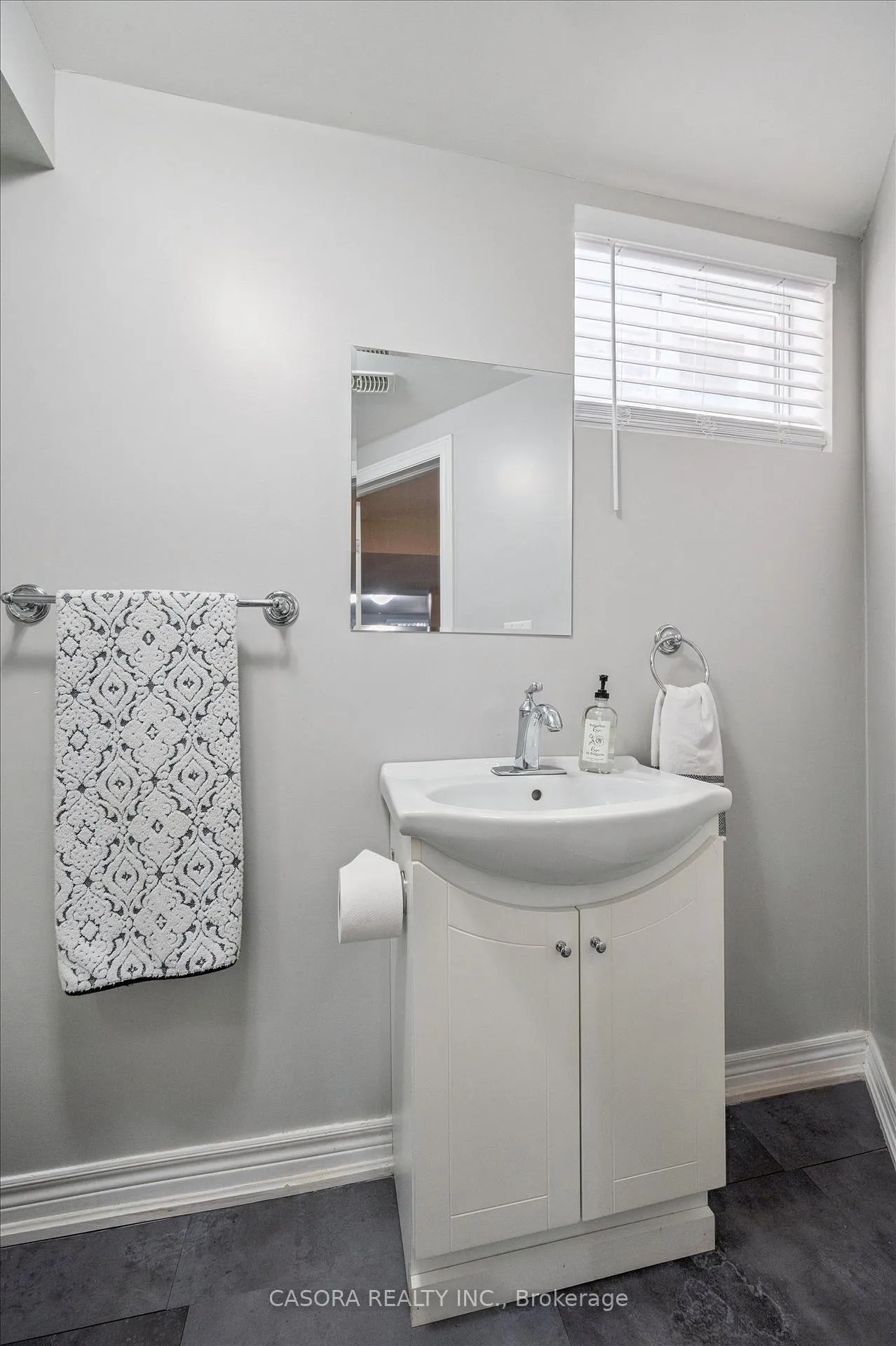 Photo 35 of 12 Anson Avenue, Hamilton, Lisgar — HOMEH