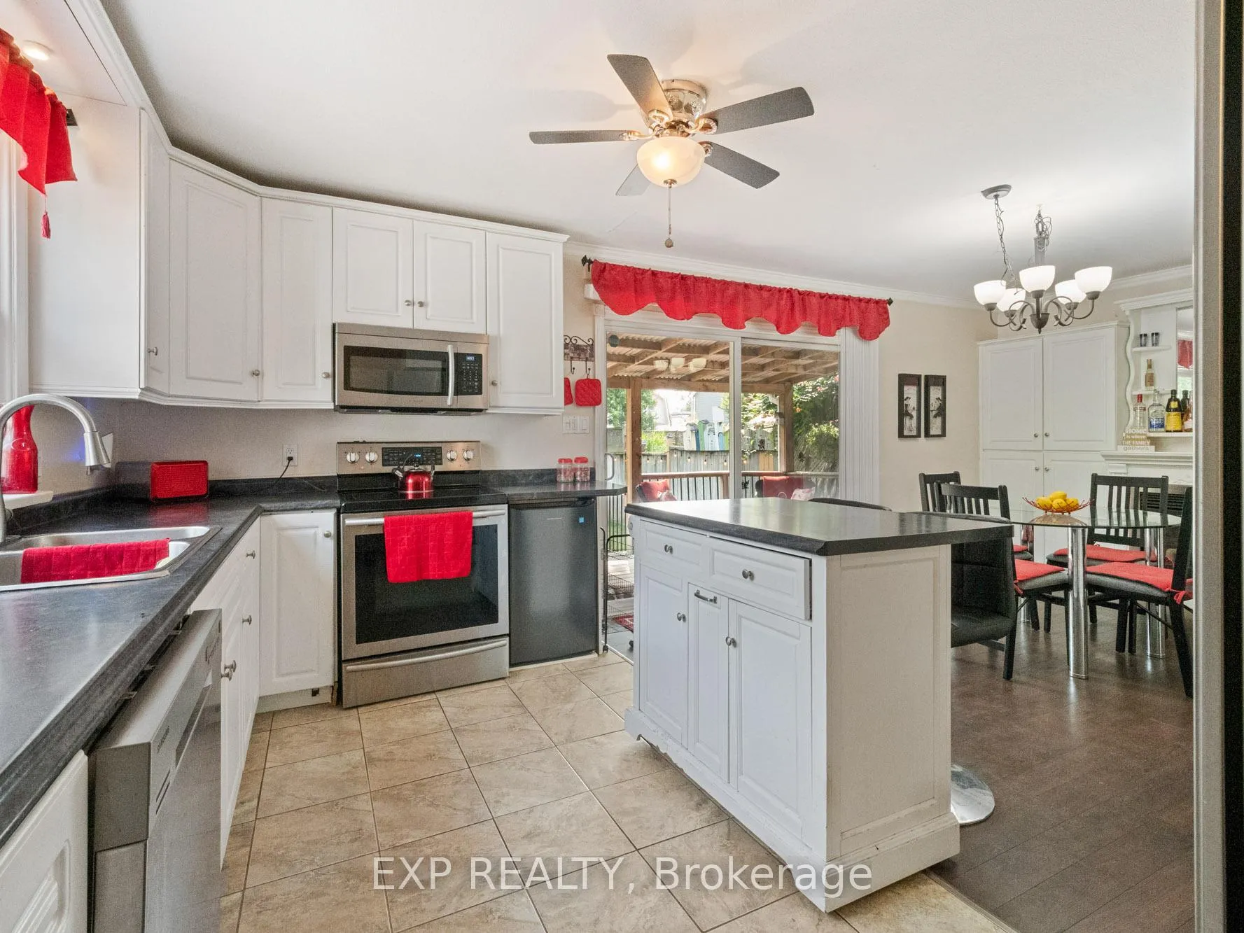 Photo 13 of 4448 Fifth Avenue, Niagara Falls, Downtown — HOMEH