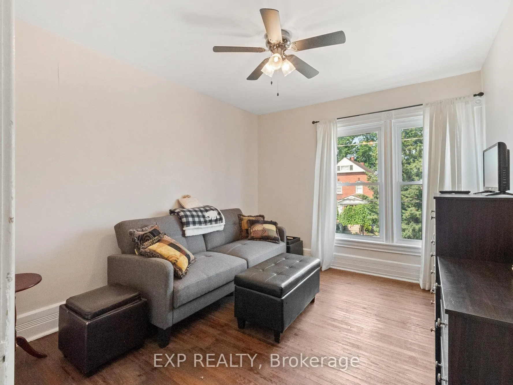 Photo 19 of 4448 Fifth Avenue, Niagara Falls, Downtown — HOMEH