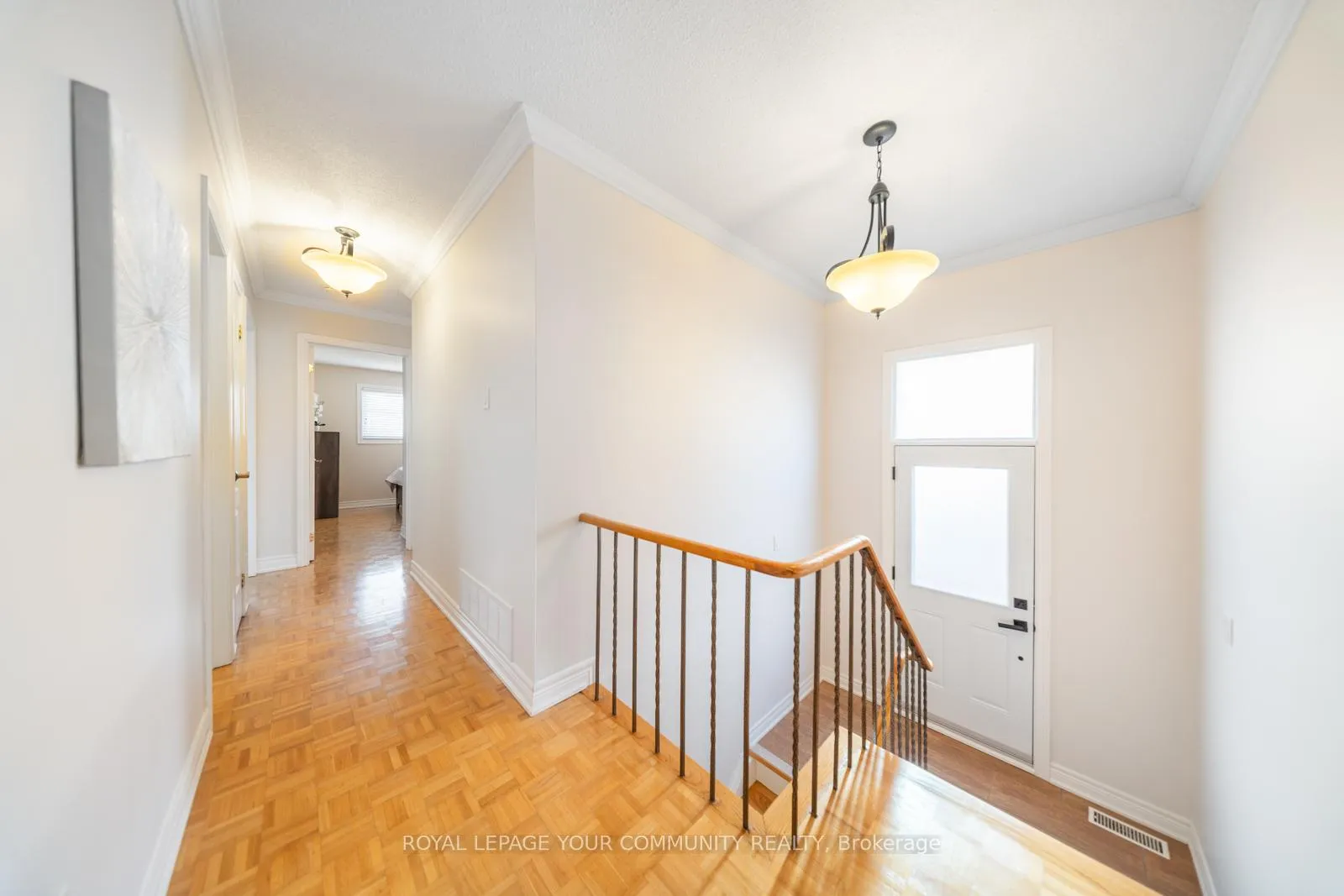 Photo 21 of 72 Ashburn Crescent, Vaughan, East Woodbridge — HOMEH