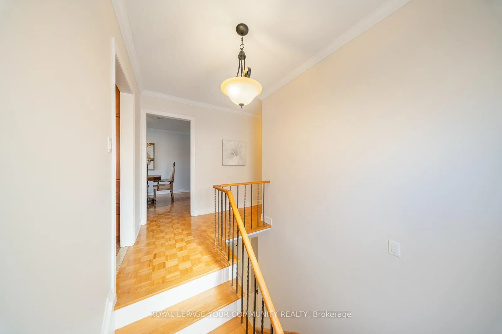 Photo 22 of 72 Ashburn Crescent, Vaughan, East Woodbridge — HOMEH