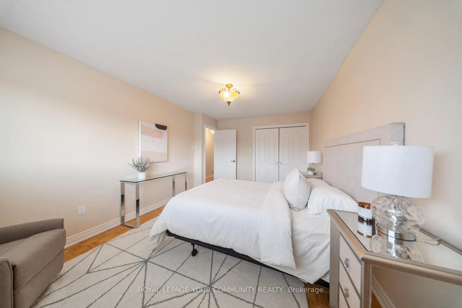 Photo 26 of 72 Ashburn Crescent, Vaughan, East Woodbridge — HOMEH