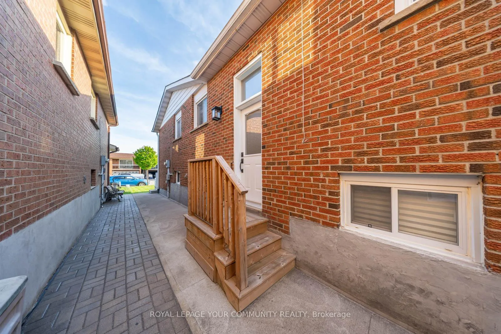 Photo 32 of 72 Ashburn Crescent, Vaughan, East Woodbridge — HOMEH
