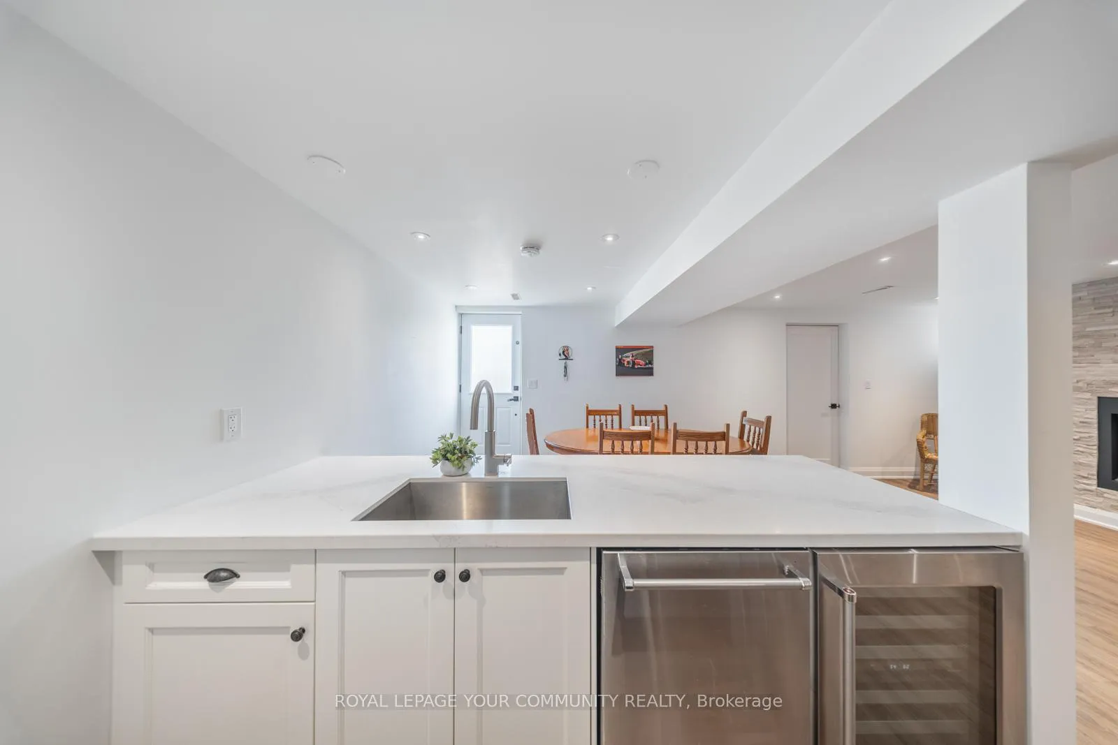 Photo 41 of 72 Ashburn Crescent, Vaughan, East Woodbridge — HOMEH