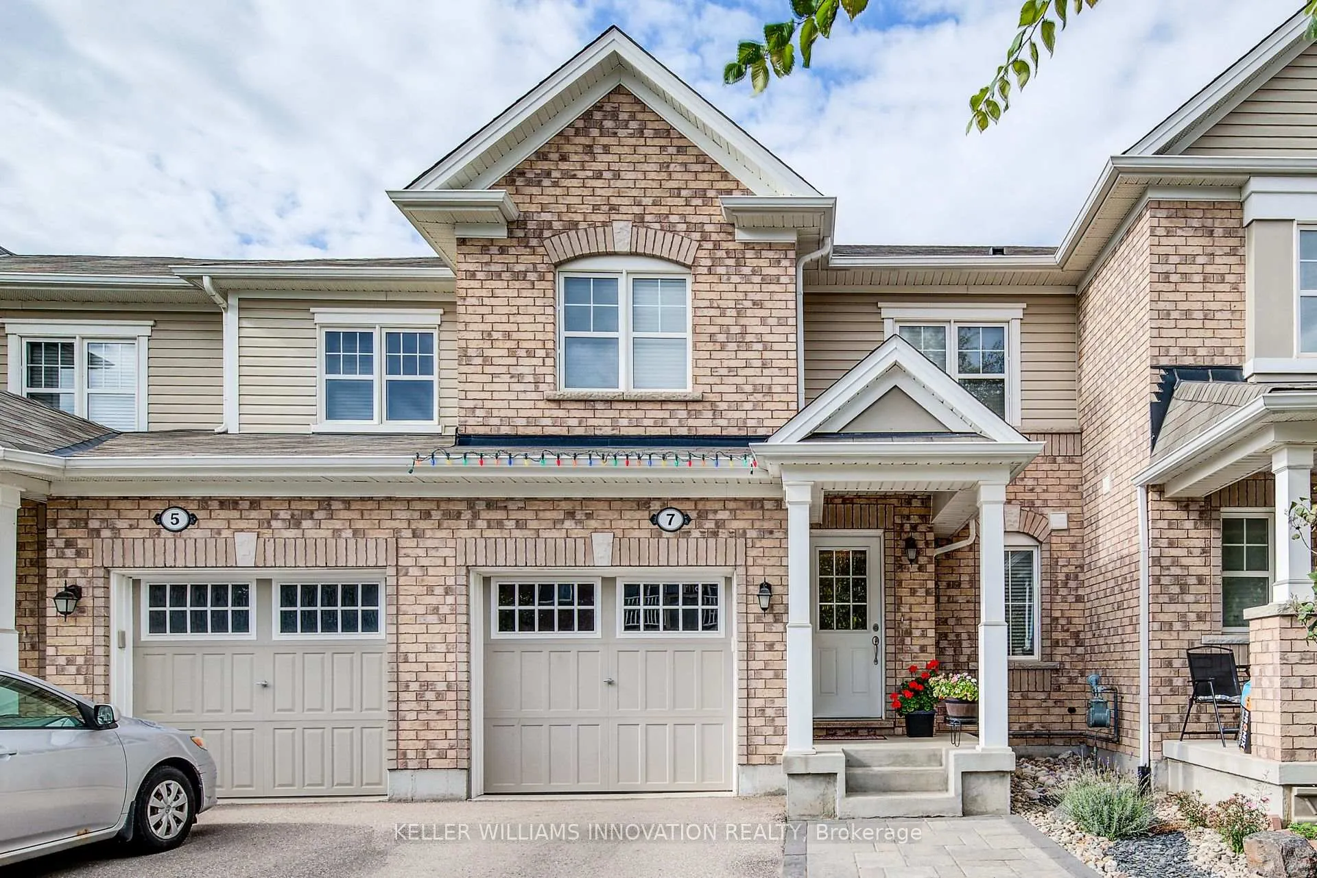 Photo 2 of 7 Stratus Street, Kitchener — HOMEH