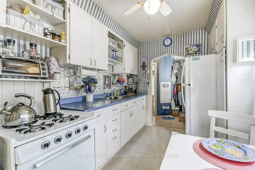 Photo 9 of 84 East 32 Street, Hamilton, Raleigh — HOMEH