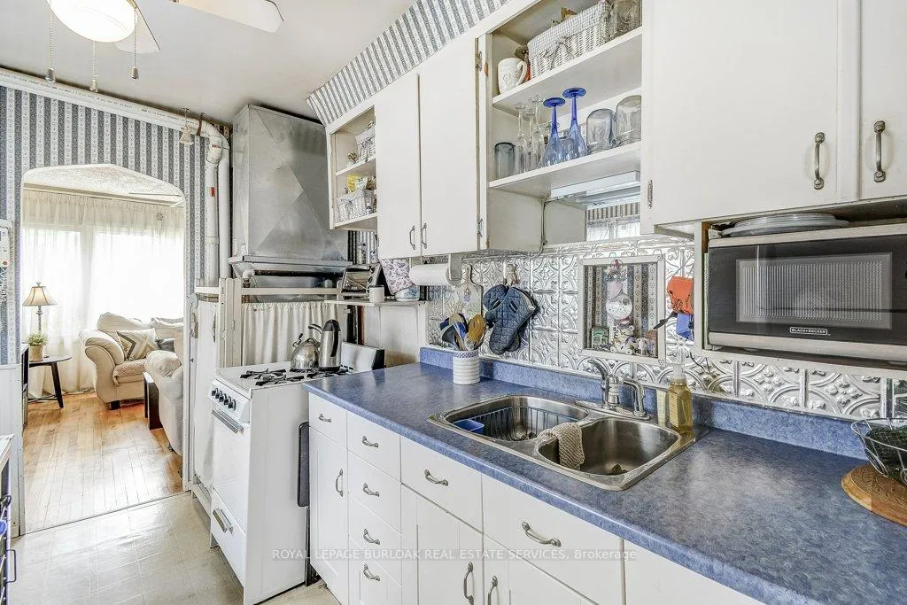 Photo 11 of 84 East 32 Street, Hamilton, Raleigh — HOMEH
