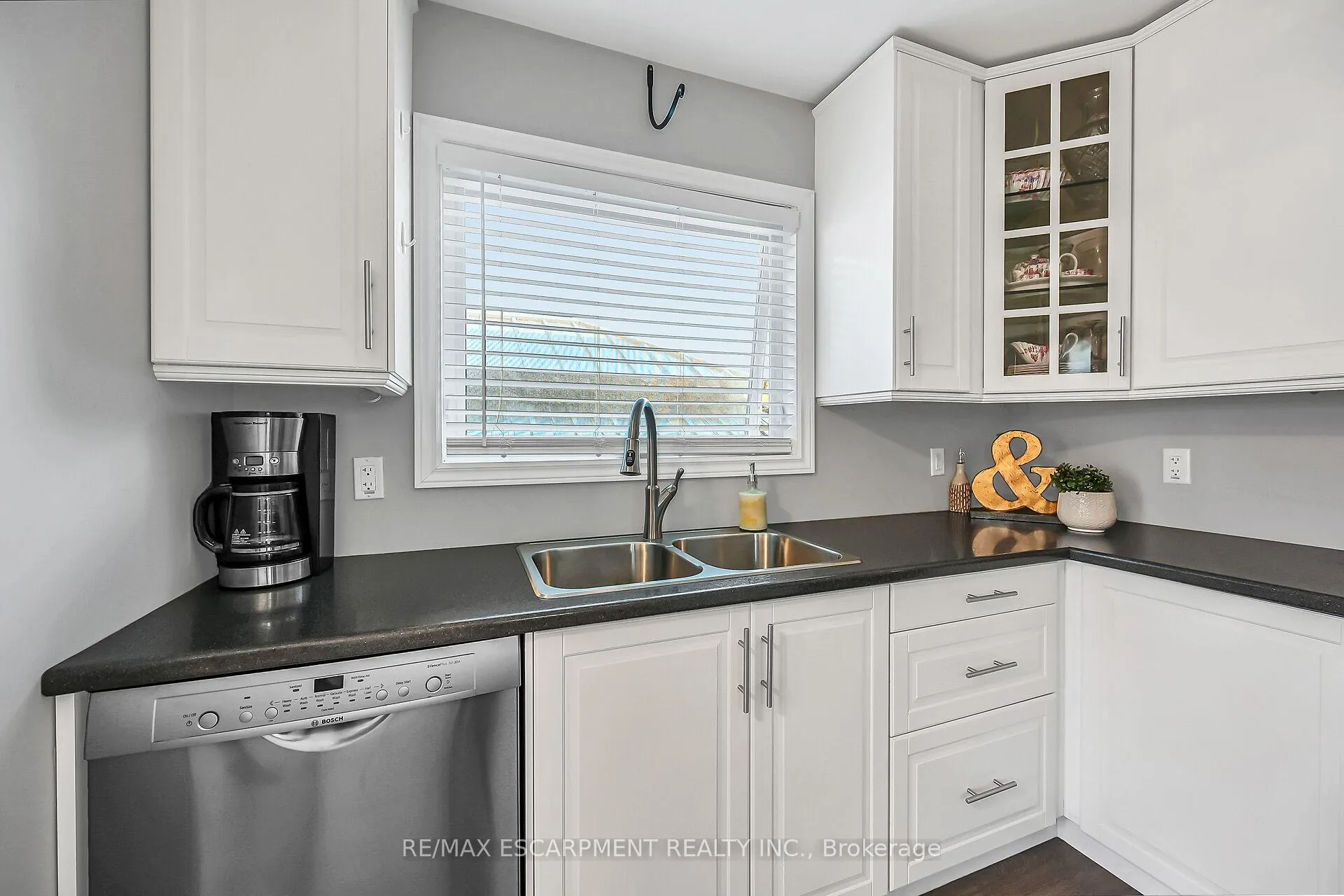 Photo 20 of 533 Cochrane Road, Hamilton, Rosedale — HOMEH