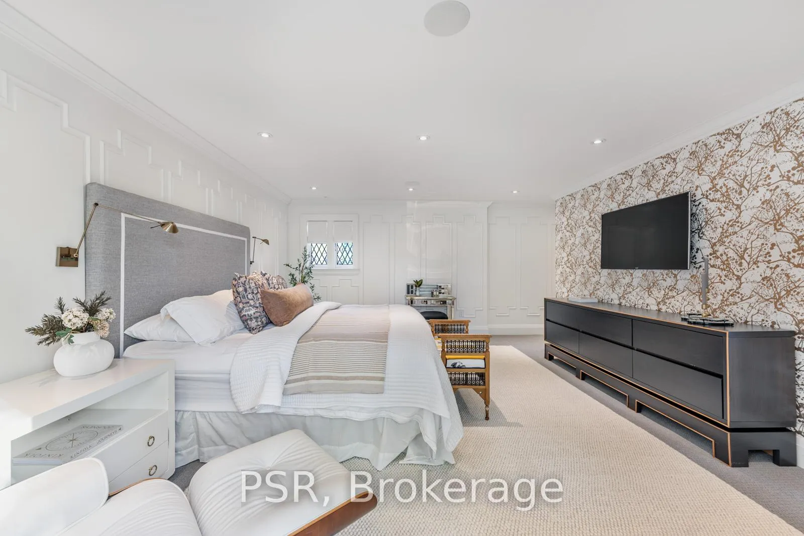 Photo 28 of 38 Strathearn Road, Toronto, Humewood-Cedarvale — HOMEH