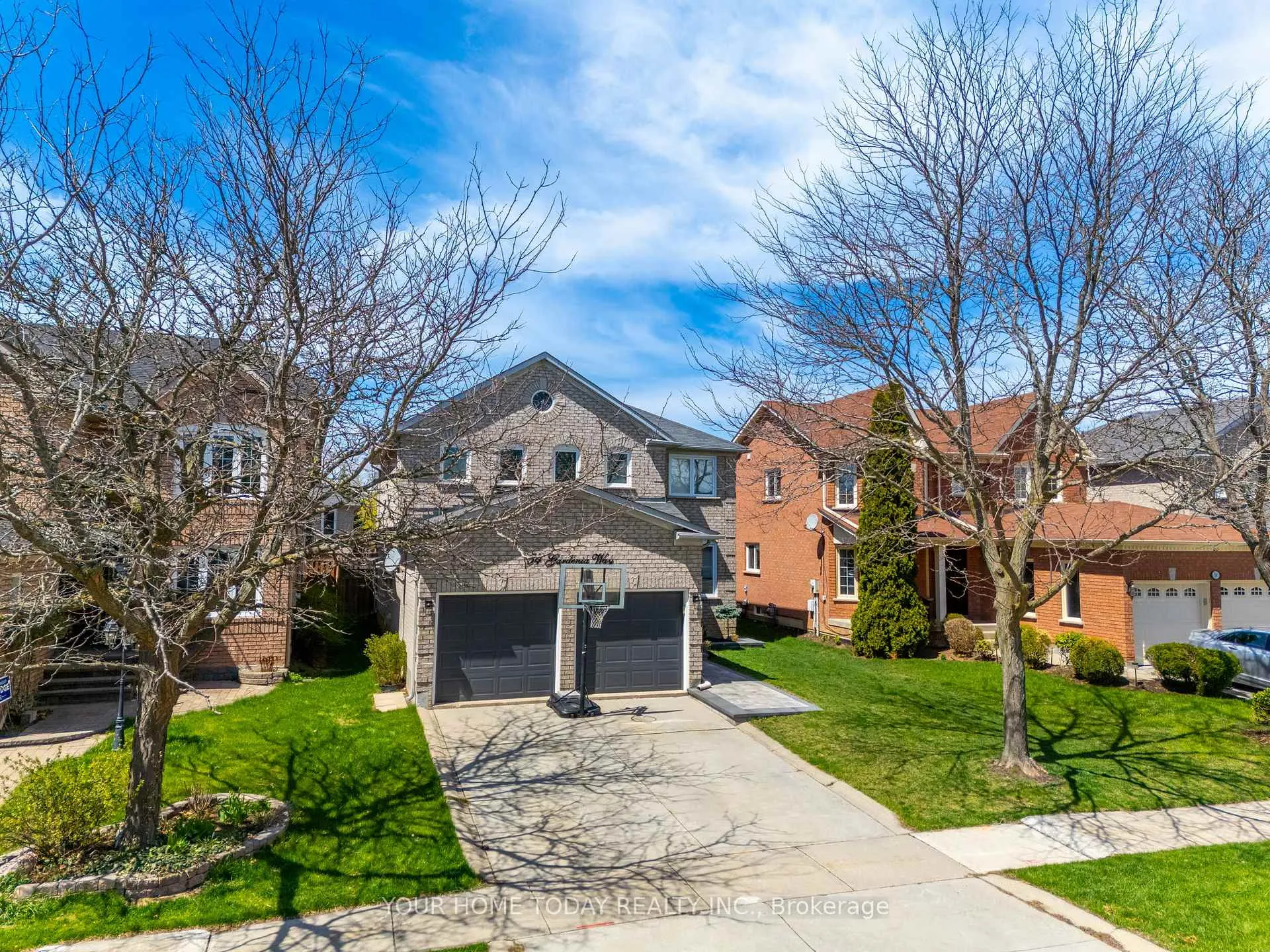 Photo 2 of 54 Gardenia Way, Caledon, Rural Caledon — HOMEH