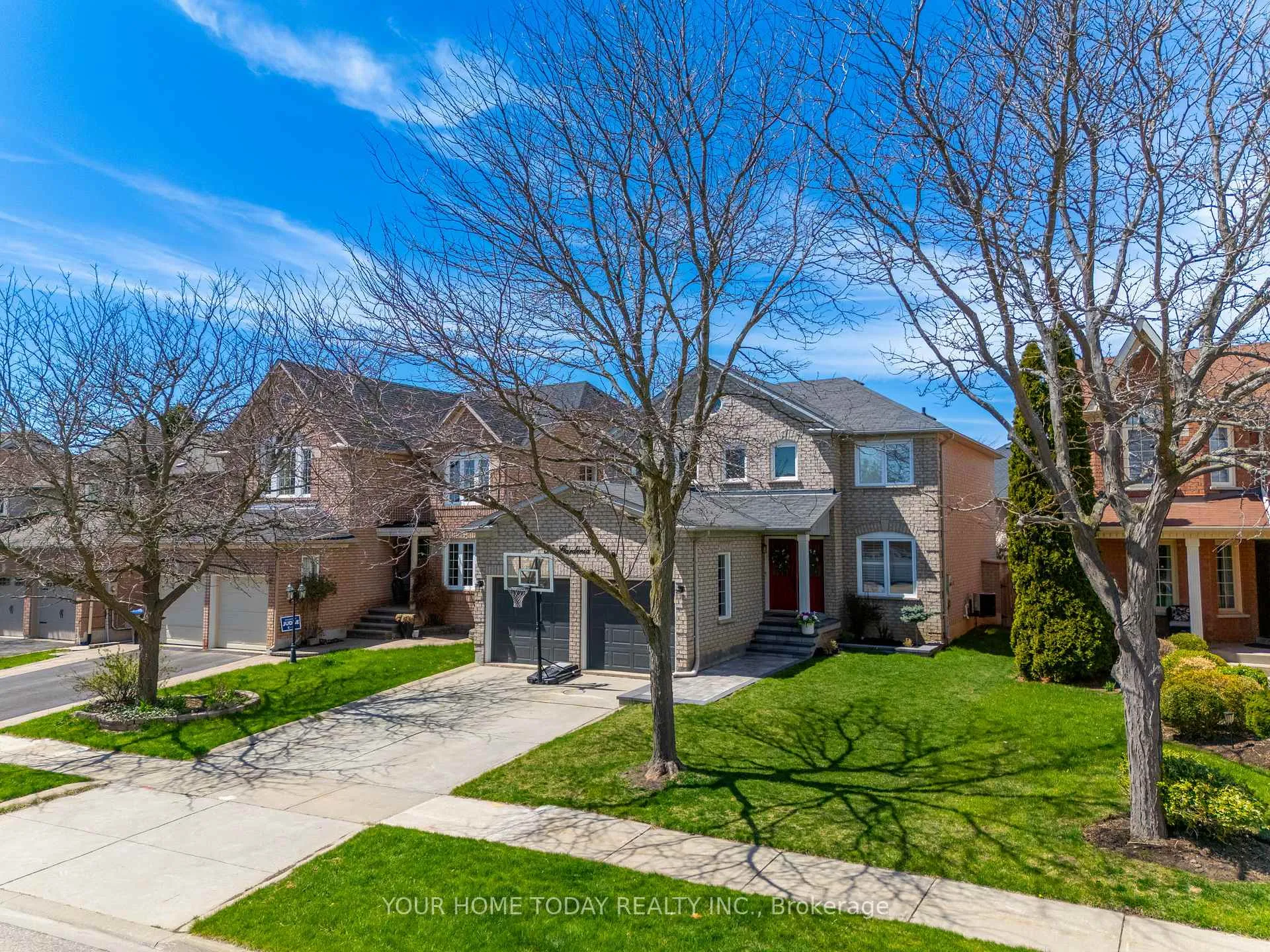 Photo 3 of 54 Gardenia Way, Caledon, Rural Caledon — HOMEH