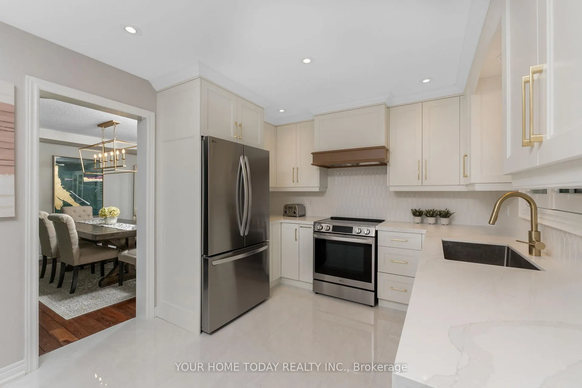 Photo 9 of 54 Gardenia Way, Caledon, Rural Caledon — HOMEH