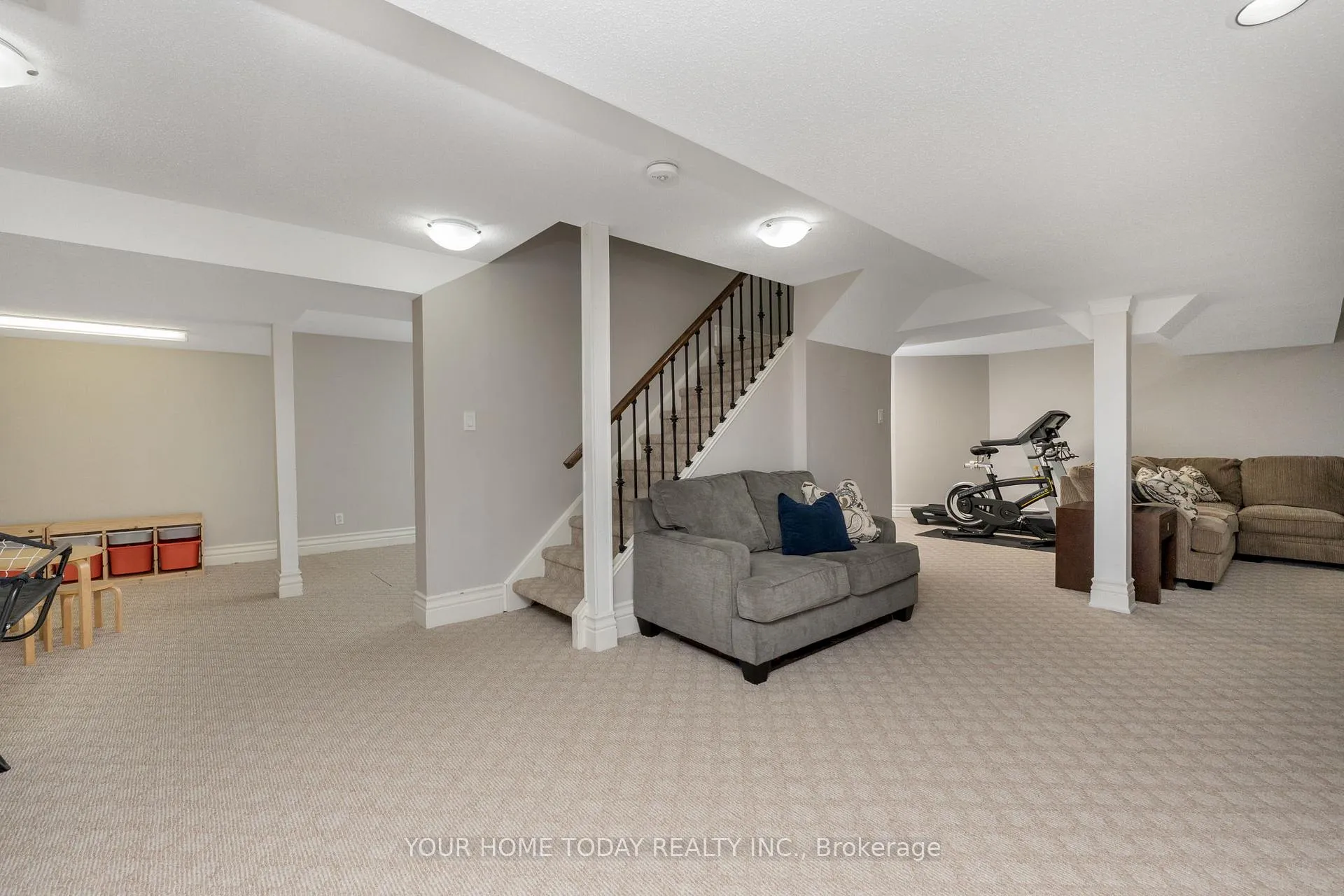 Photo 35 of 54 Gardenia Way, Caledon, Rural Caledon — HOMEH