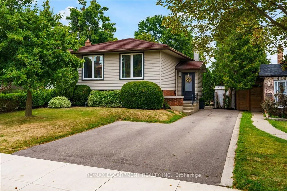Photo 1 of 444 Queen Victoria Drive, Hamilton, Quinndale — HOMEH