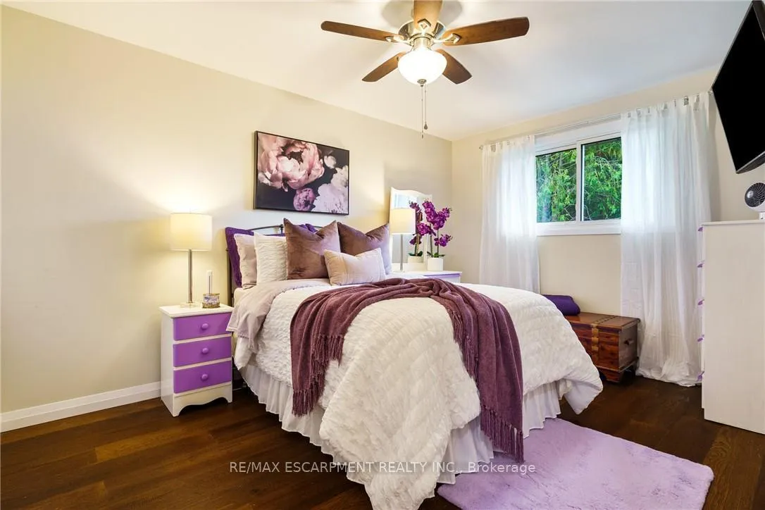 Photo 23 of 444 Queen Victoria Drive, Hamilton, Quinndale — HOMEH