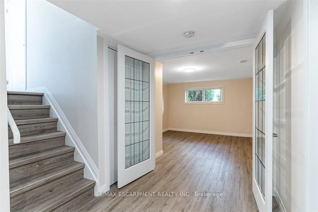Photo 29 of 444 Queen Victoria Drive, Hamilton, Quinndale — HOMEH