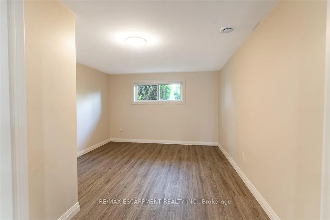 Photo 30 of 444 Queen Victoria Drive, Hamilton, Quinndale — HOMEH