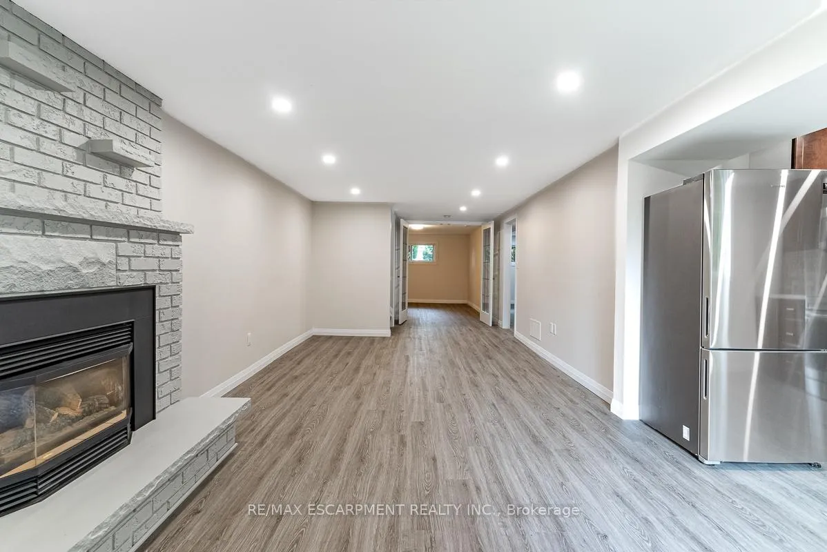 Photo 34 of 444 Queen Victoria Drive, Hamilton, Quinndale — HOMEH