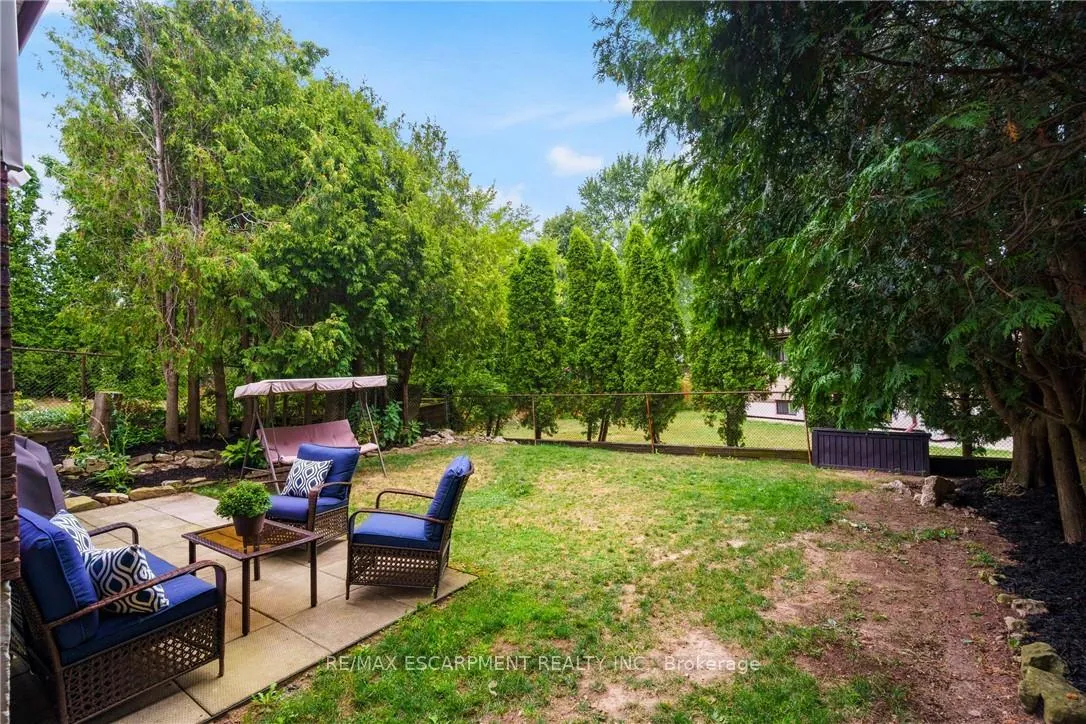 Photo 44 of 444 Queen Victoria Drive, Hamilton, Quinndale — HOMEH
