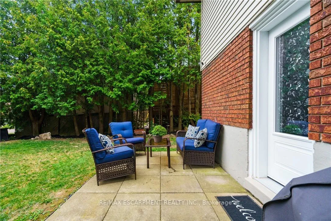 Photo 46 of 444 Queen Victoria Drive, Hamilton, Quinndale — HOMEH