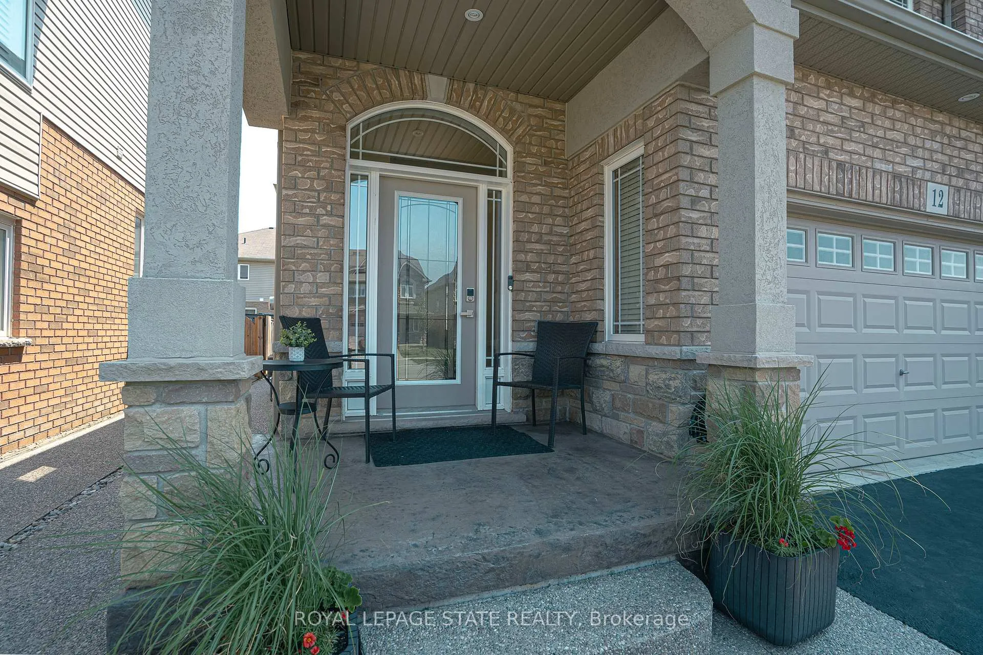 Photo 6 of 12 Charleswood Crescent, Hamilton, Stoney Creek — HOMEH