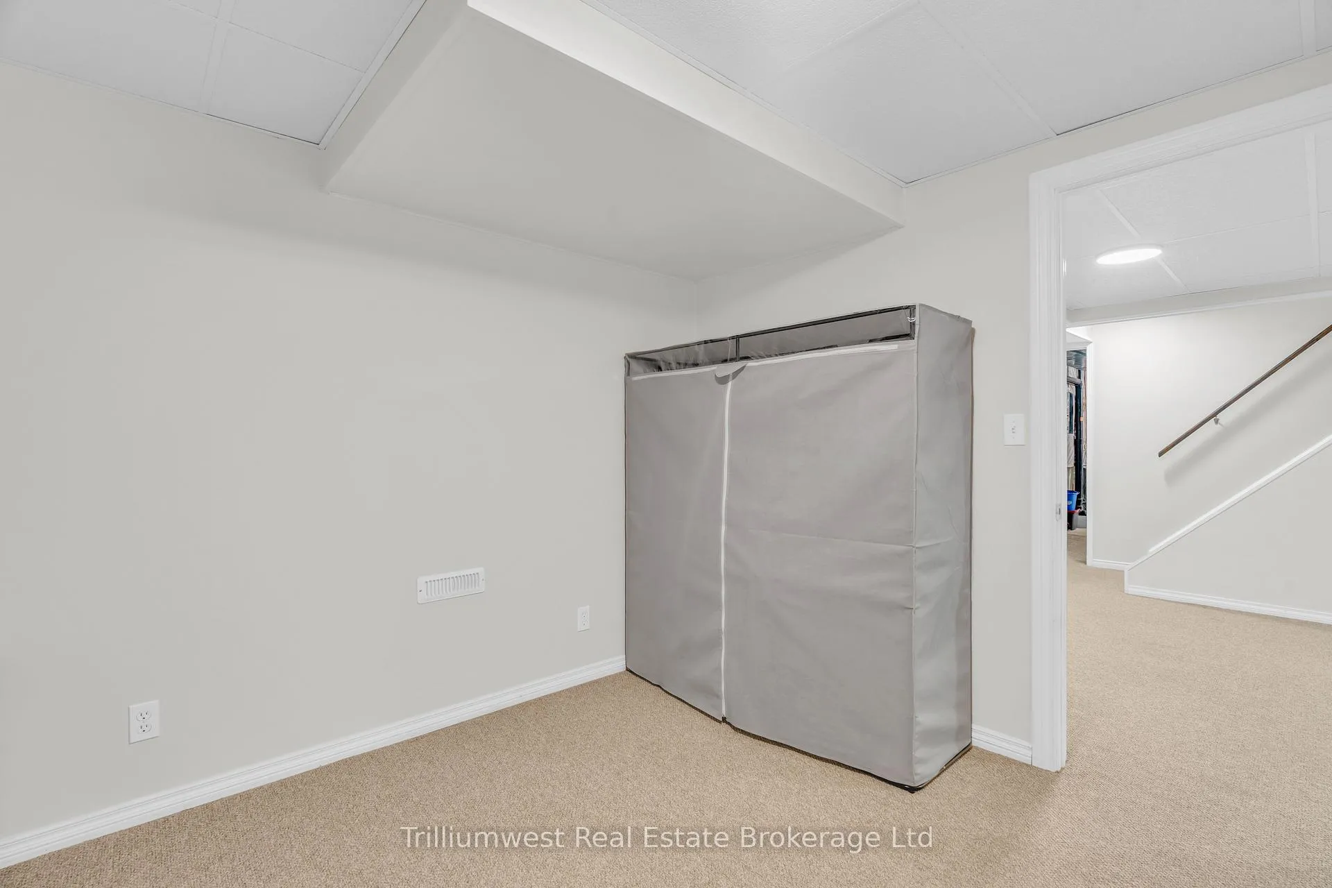 Photo 28 of 24 Sidney Crescent, Guelph, Kortright West — HOMEH