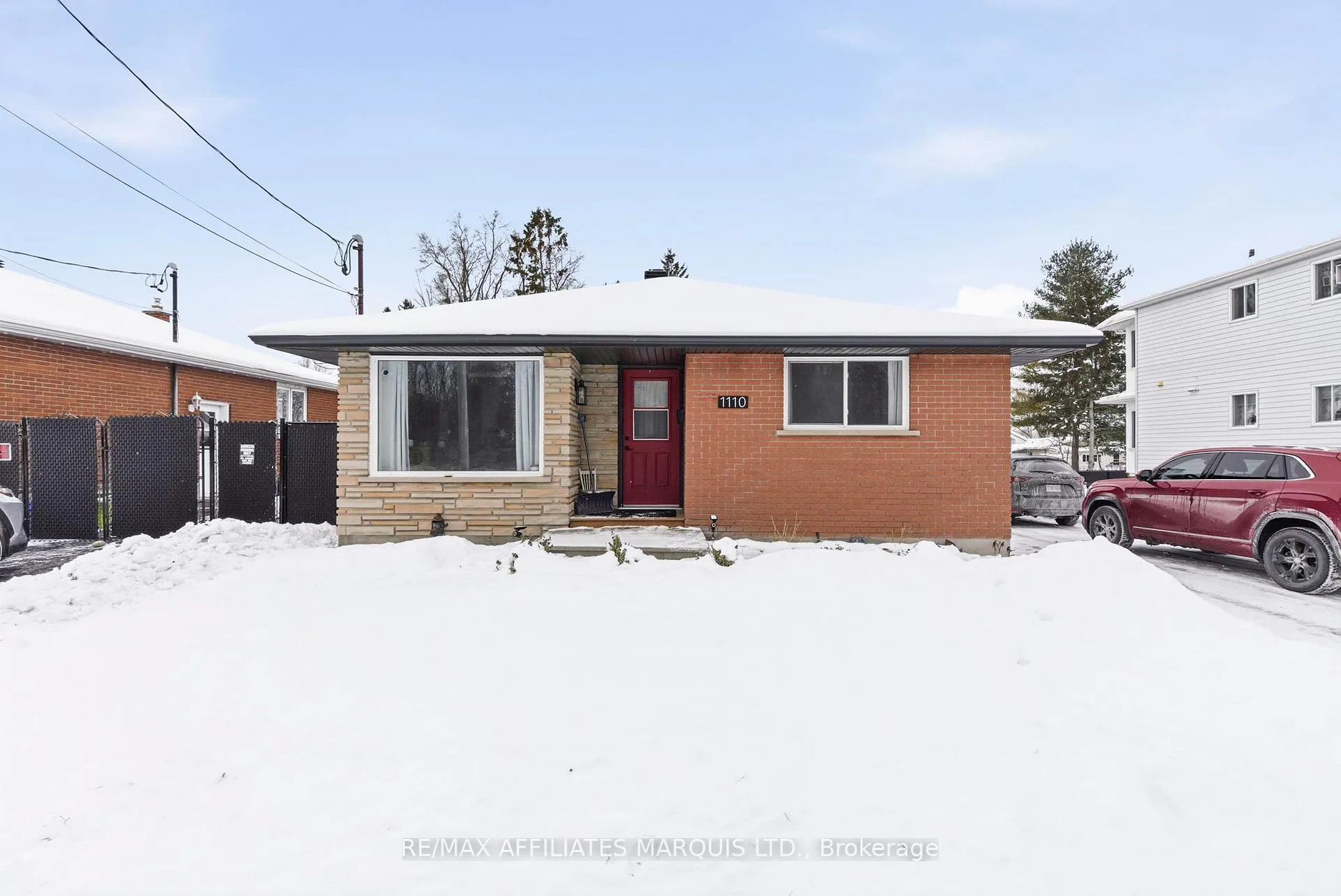 Photo 3 of 1110 Carleton Street, Cornwall — HOMEH