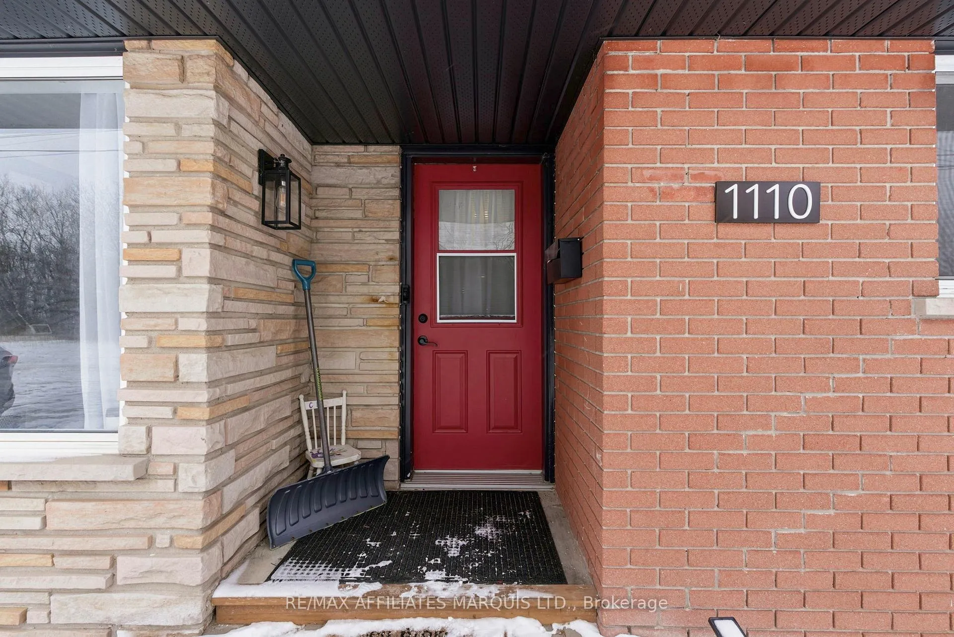 Photo 5 of 1110 Carleton Street, Cornwall — HOMEH