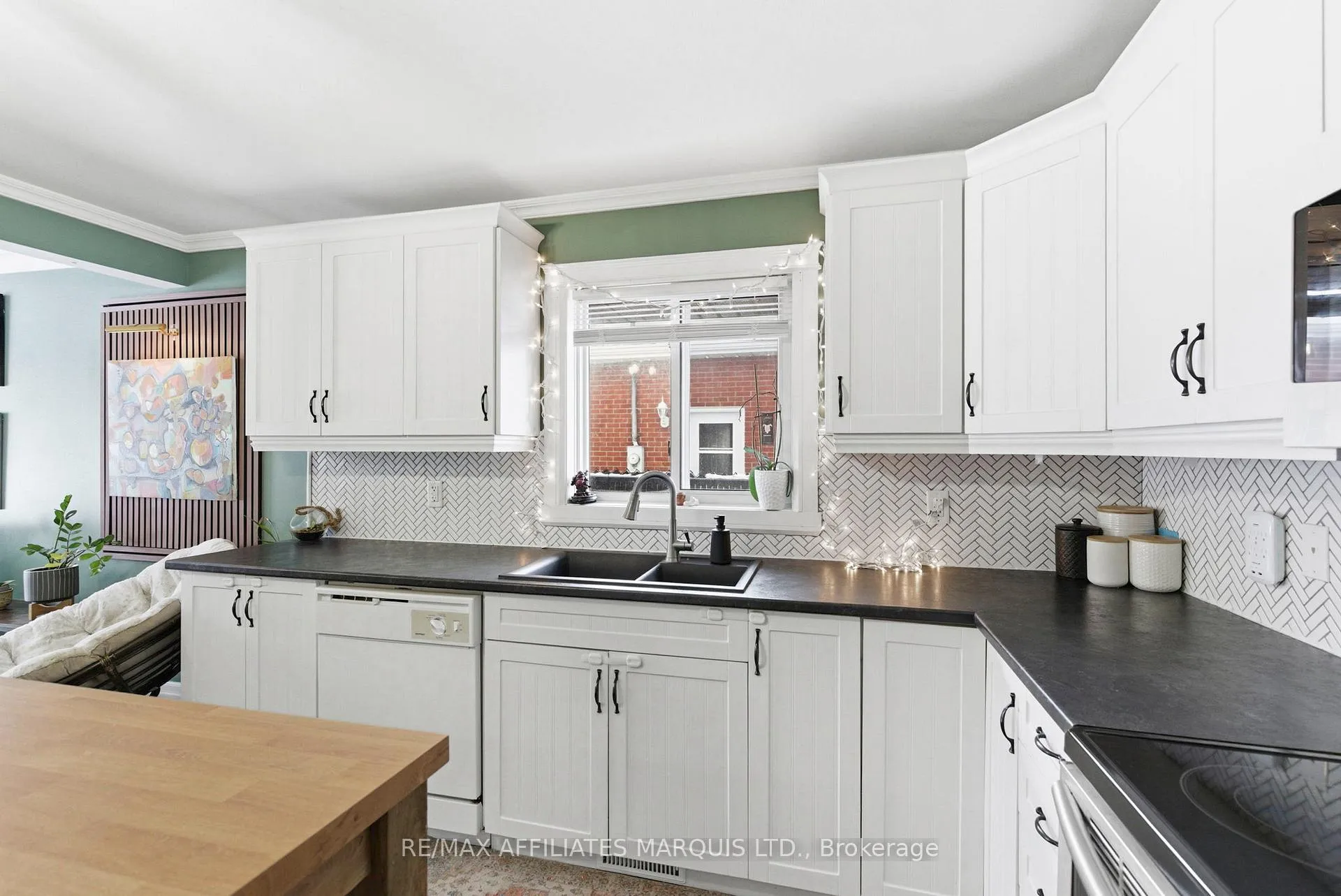 Photo 13 of 1110 Carleton Street, Cornwall — HOMEH