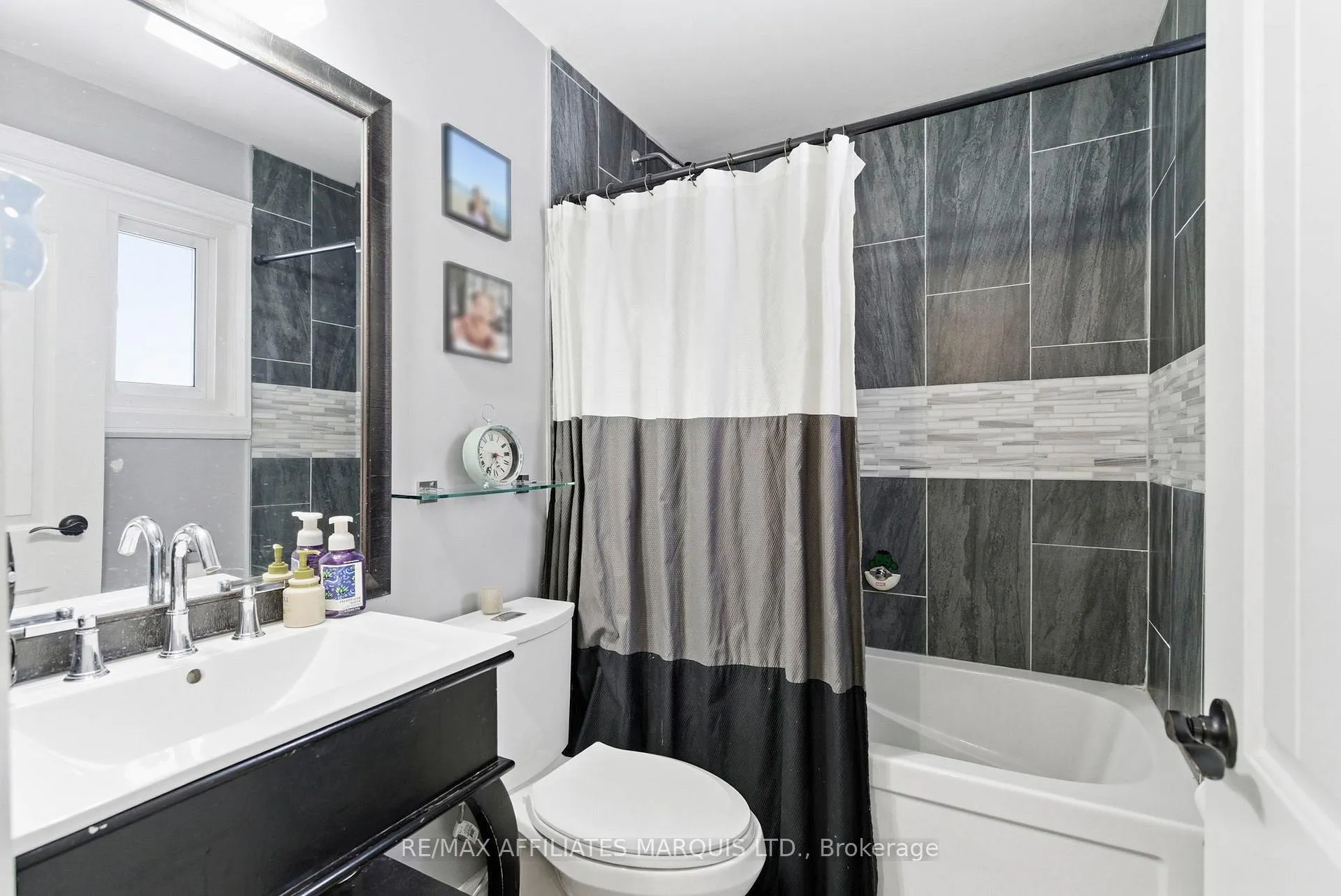 Photo 18 of 1110 Carleton Street, Cornwall — HOMEH