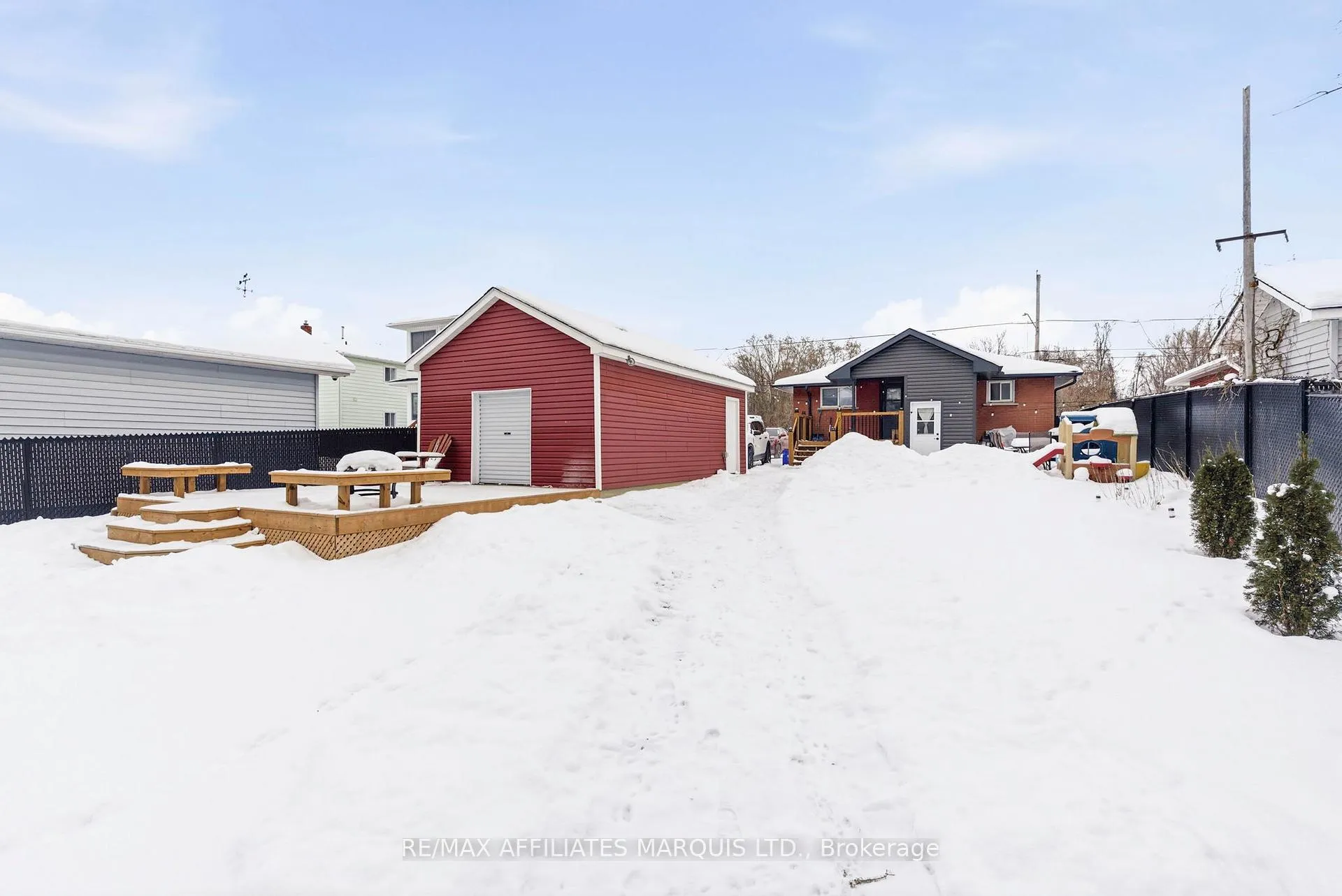 Photo 35 of 1110 Carleton Street, Cornwall — HOMEH
