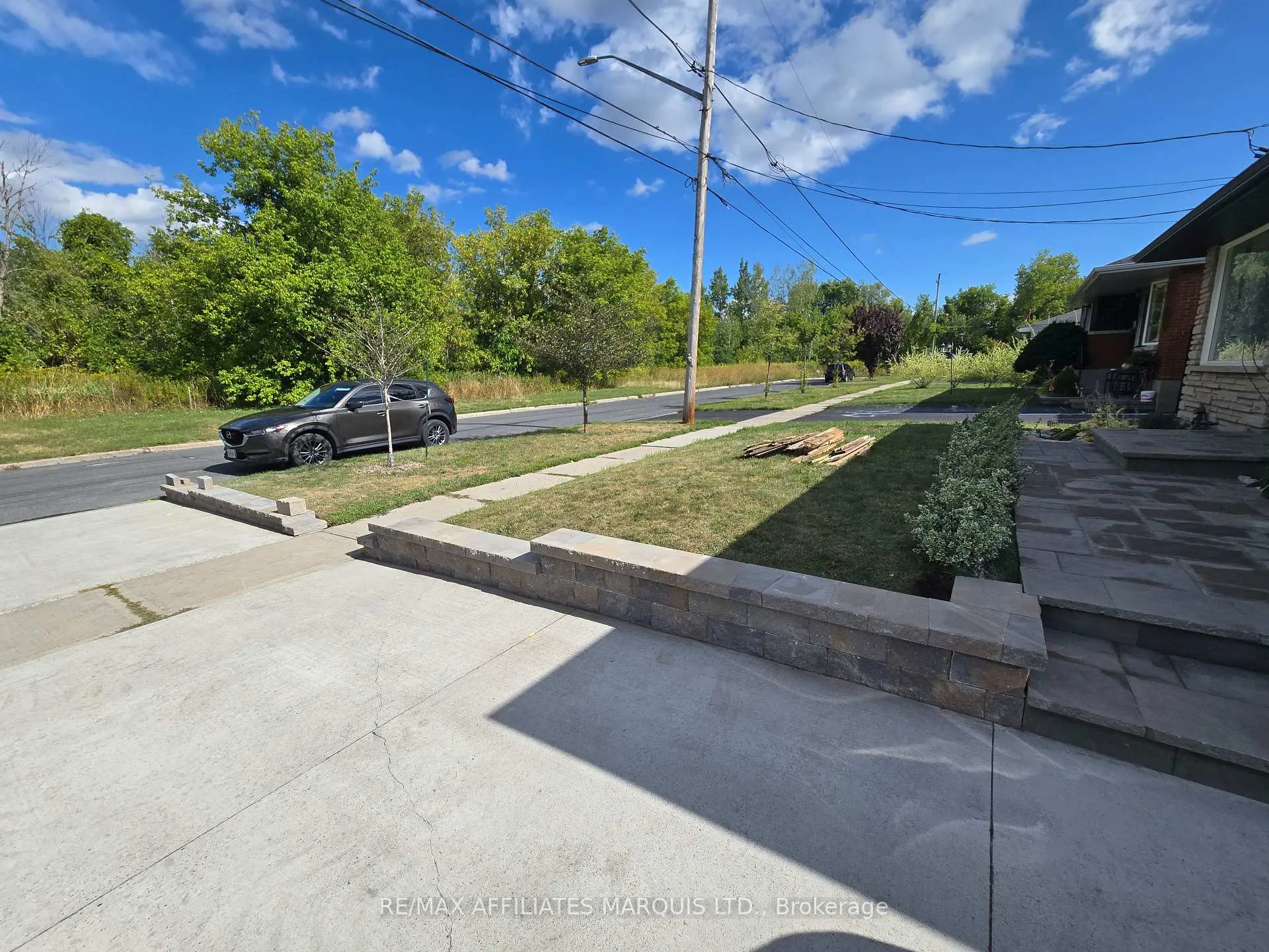 Photo 42 of 1110 Carleton Street, Cornwall — HOMEH