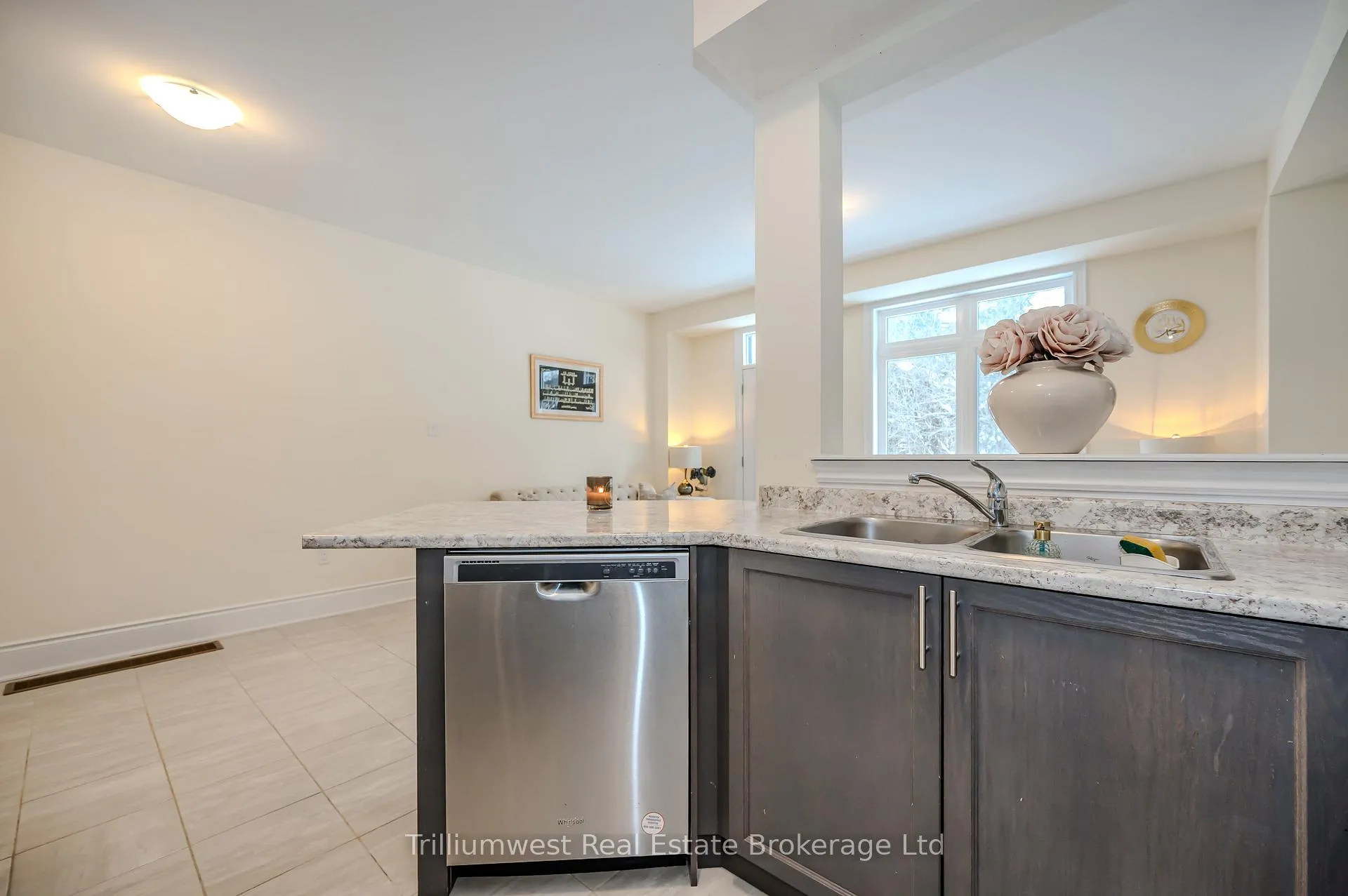 Photo 13 of 17 Jell Street, Guelph, Willow West/Sugarbush/West Acres — HOMEH