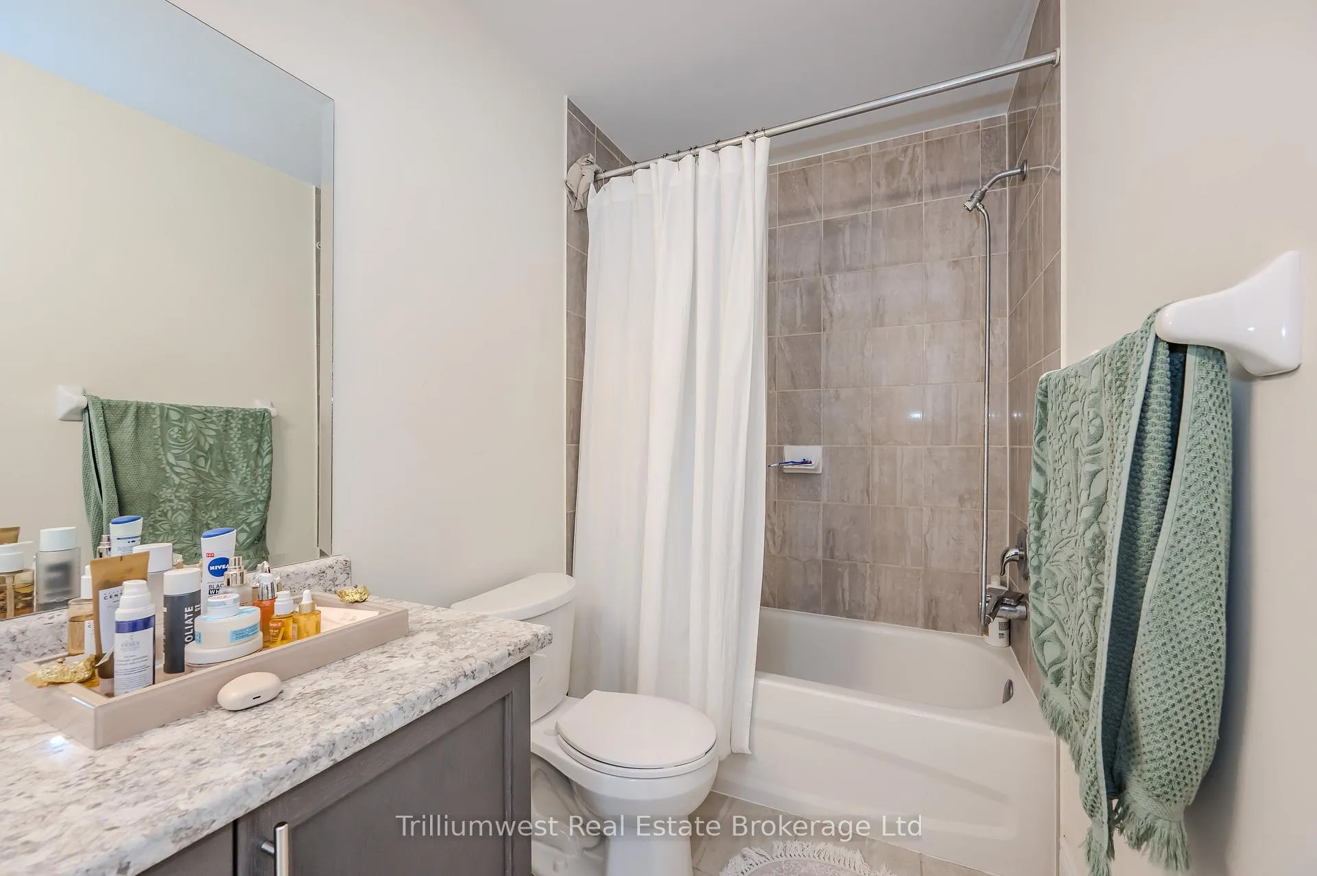 Photo 27 of 17 Jell Street, Guelph, Willow West/Sugarbush/West Acres — HOMEH